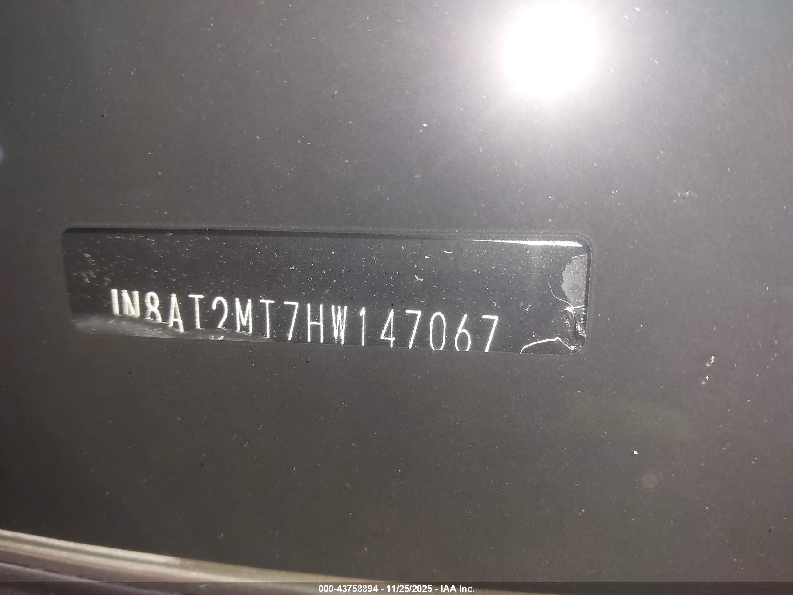 NISSAN ROGUE image 9