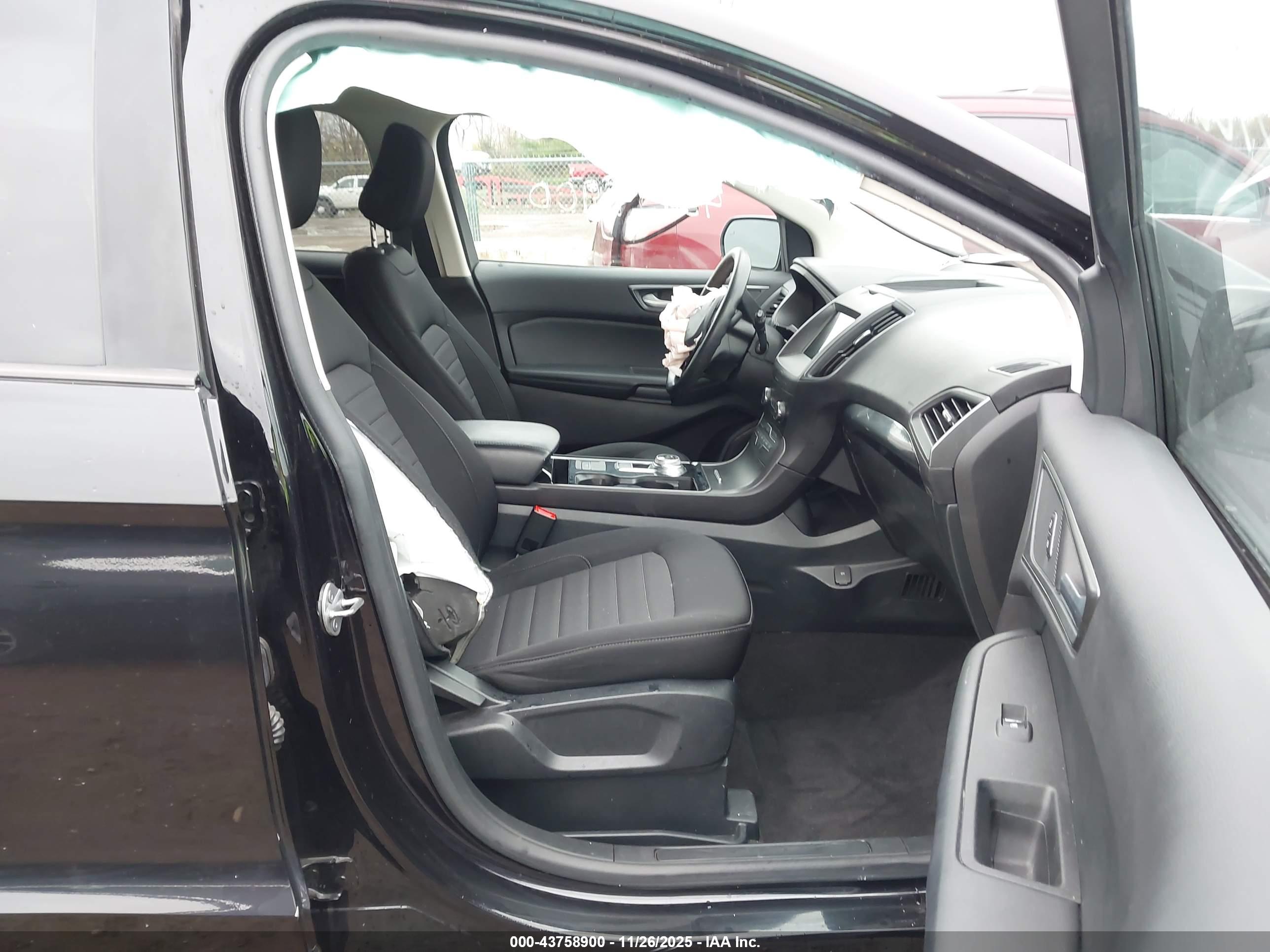 FORD EDGE image 5