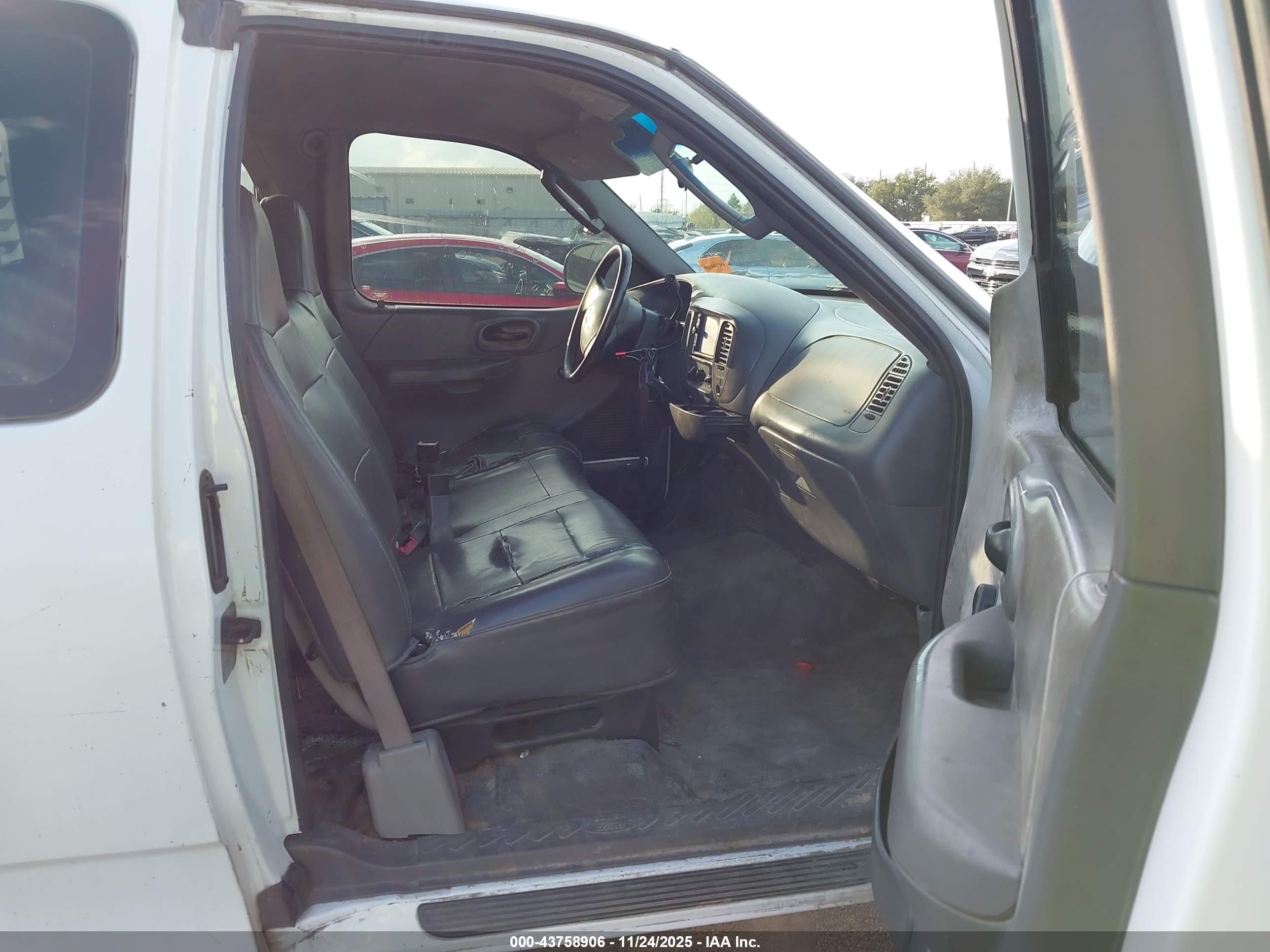 FORD F-150 image 5