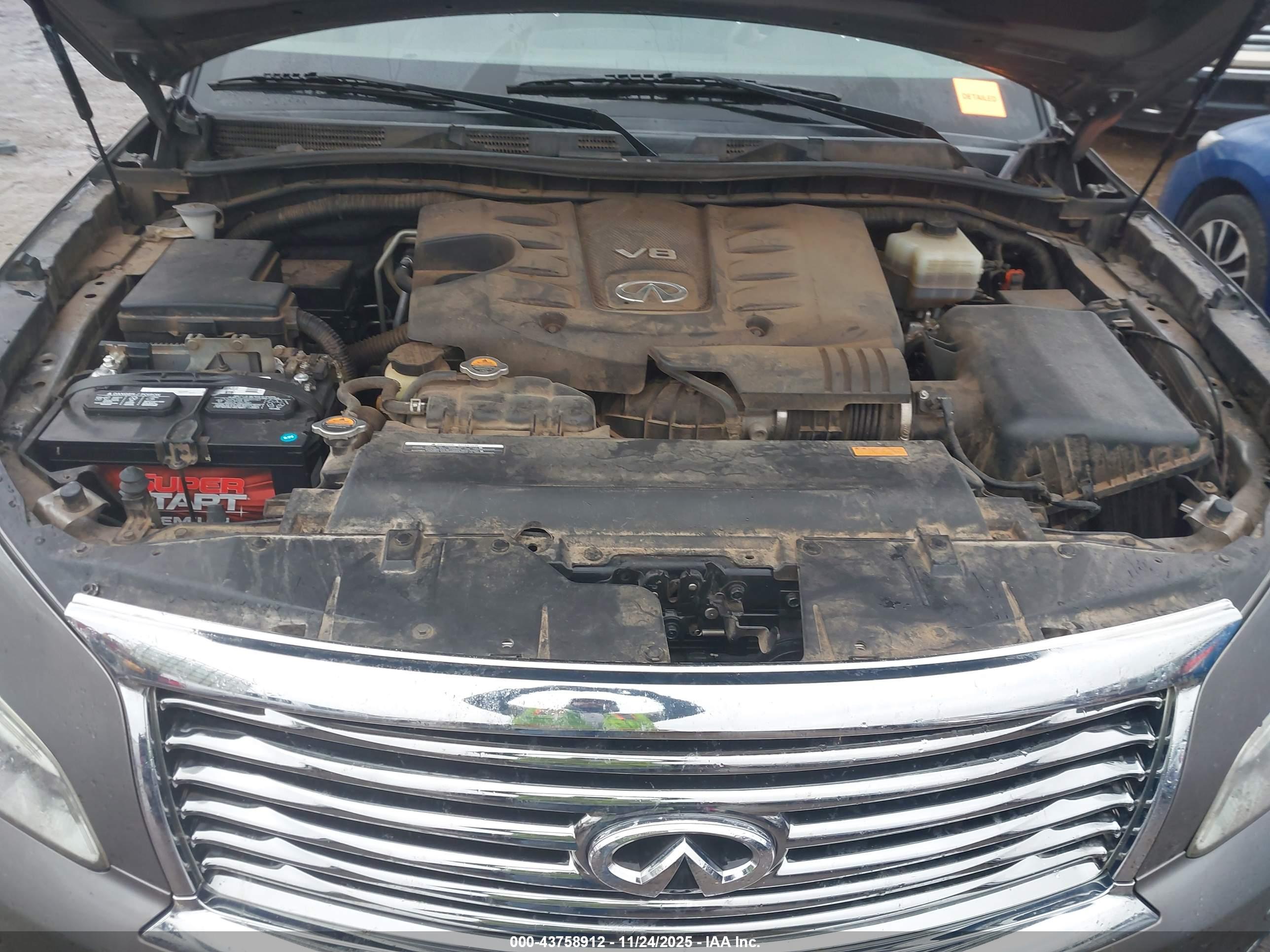 INFINITI QX56 image 10