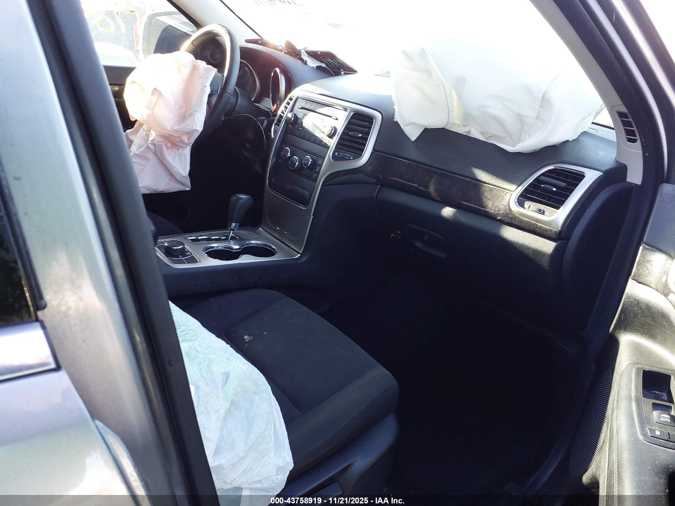 JEEP GRAND image 5