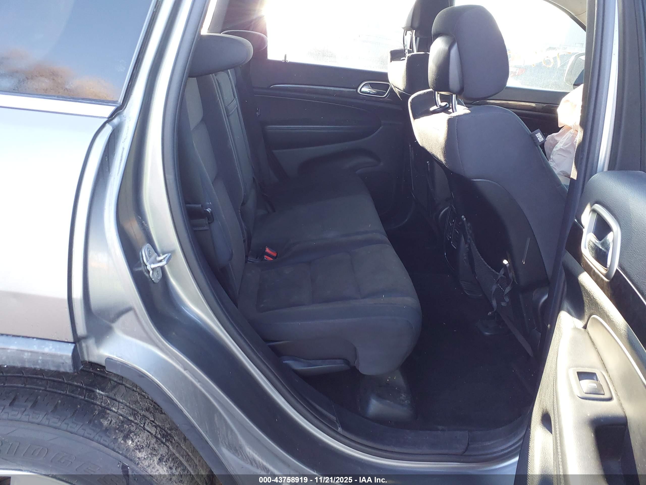 JEEP GRAND image 8