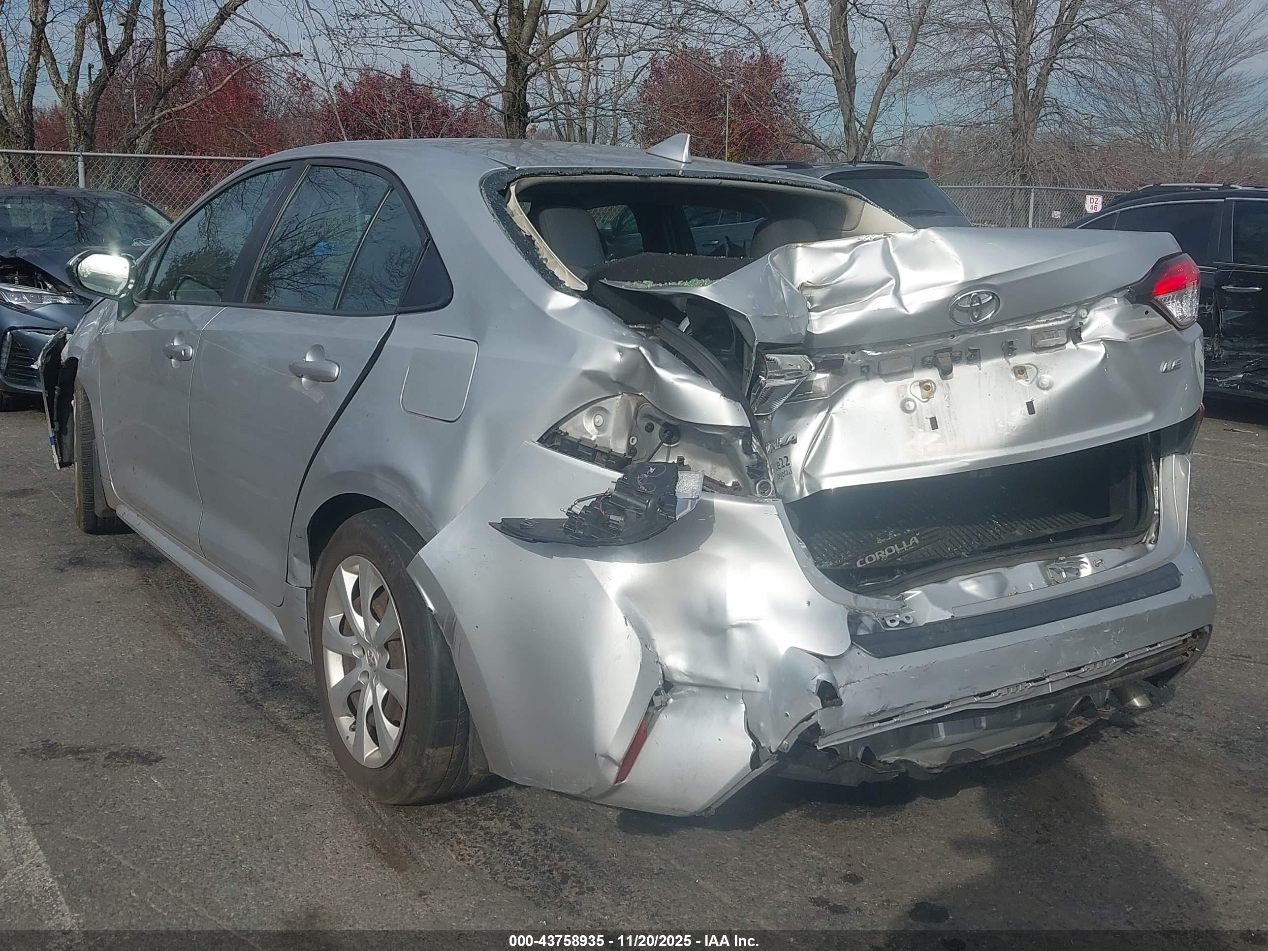TOYOTA COROLLA image 3