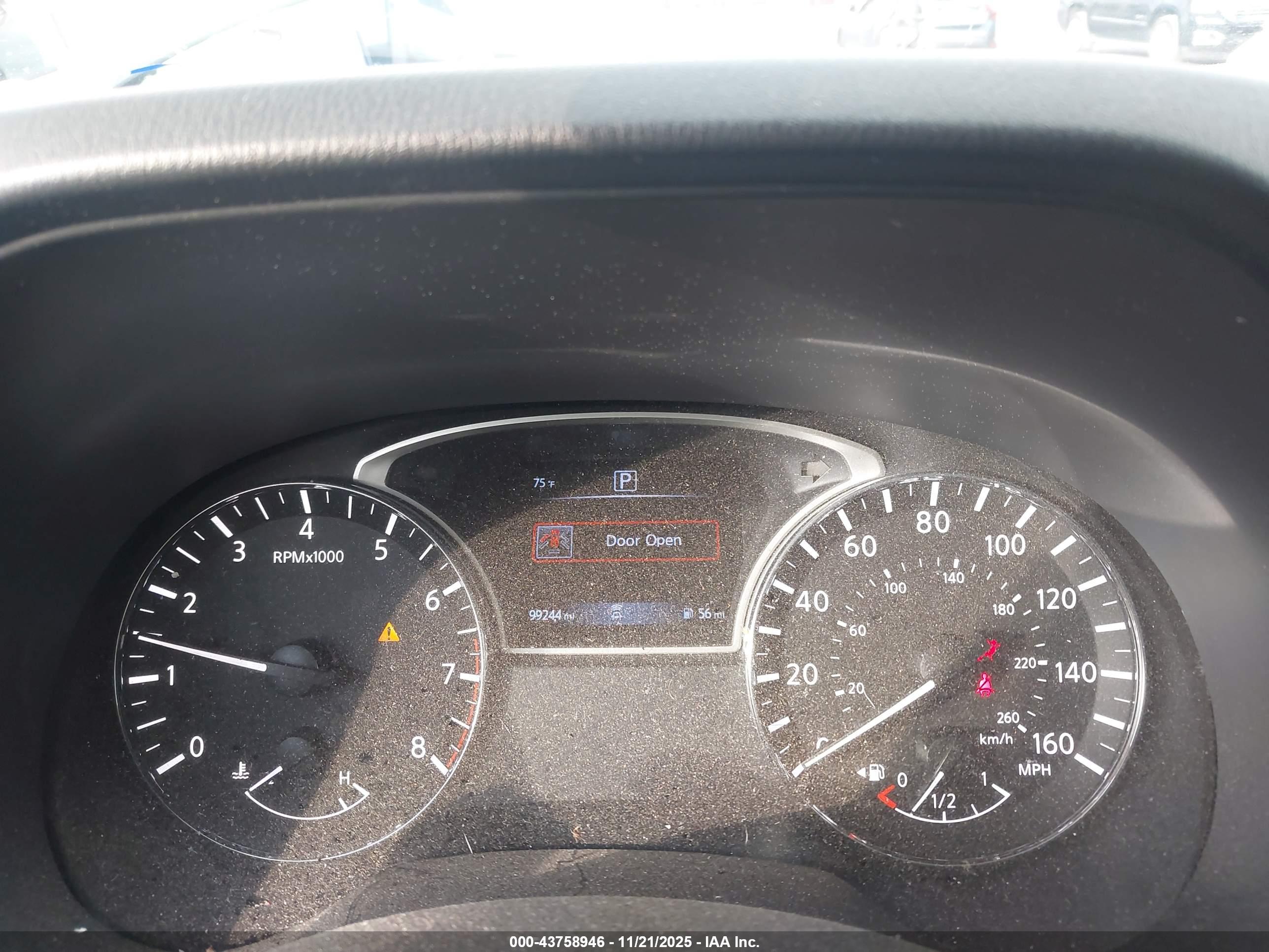 NISSAN PATHFINDER image 7