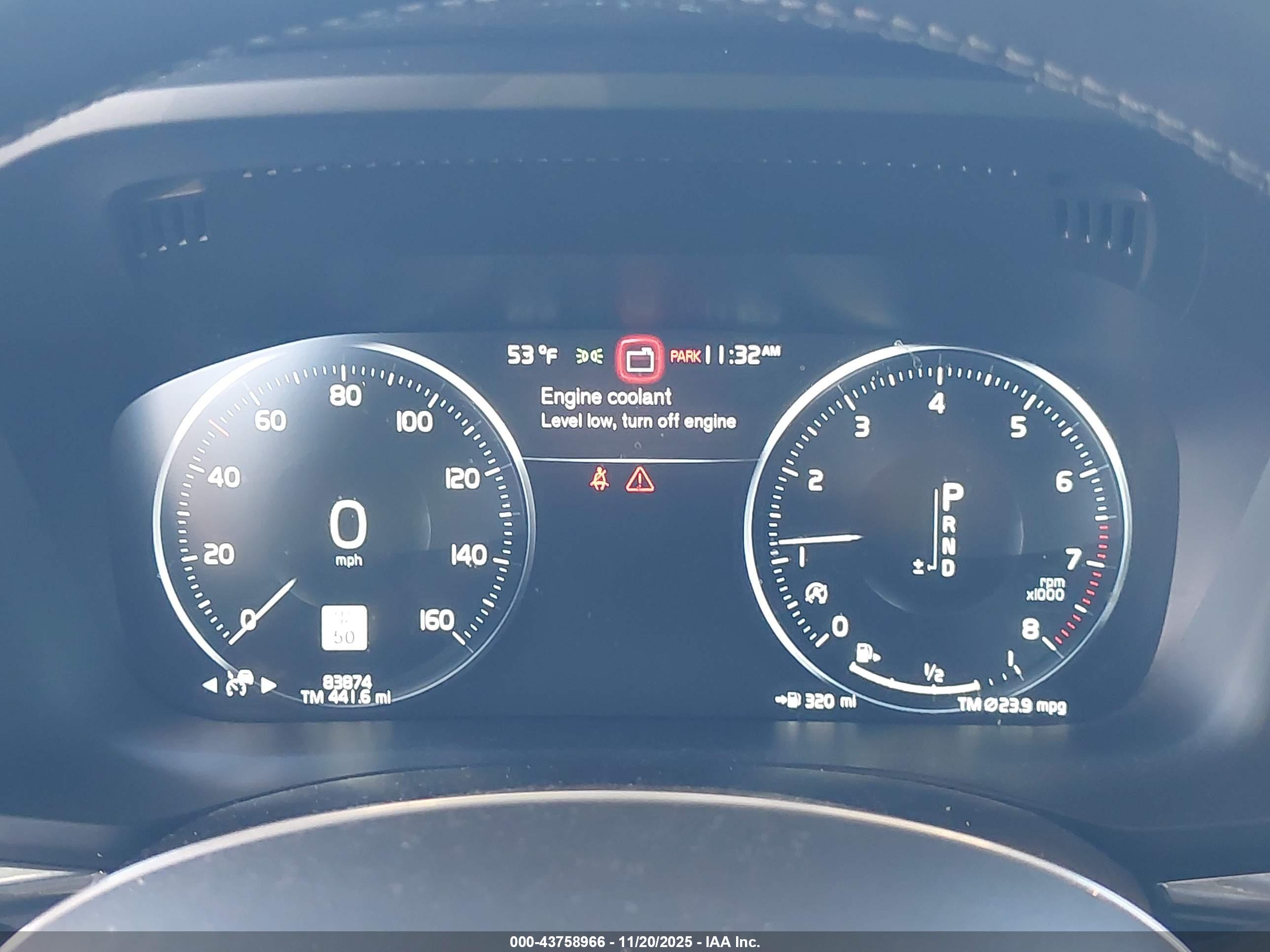 VOLVO XC60 image 7