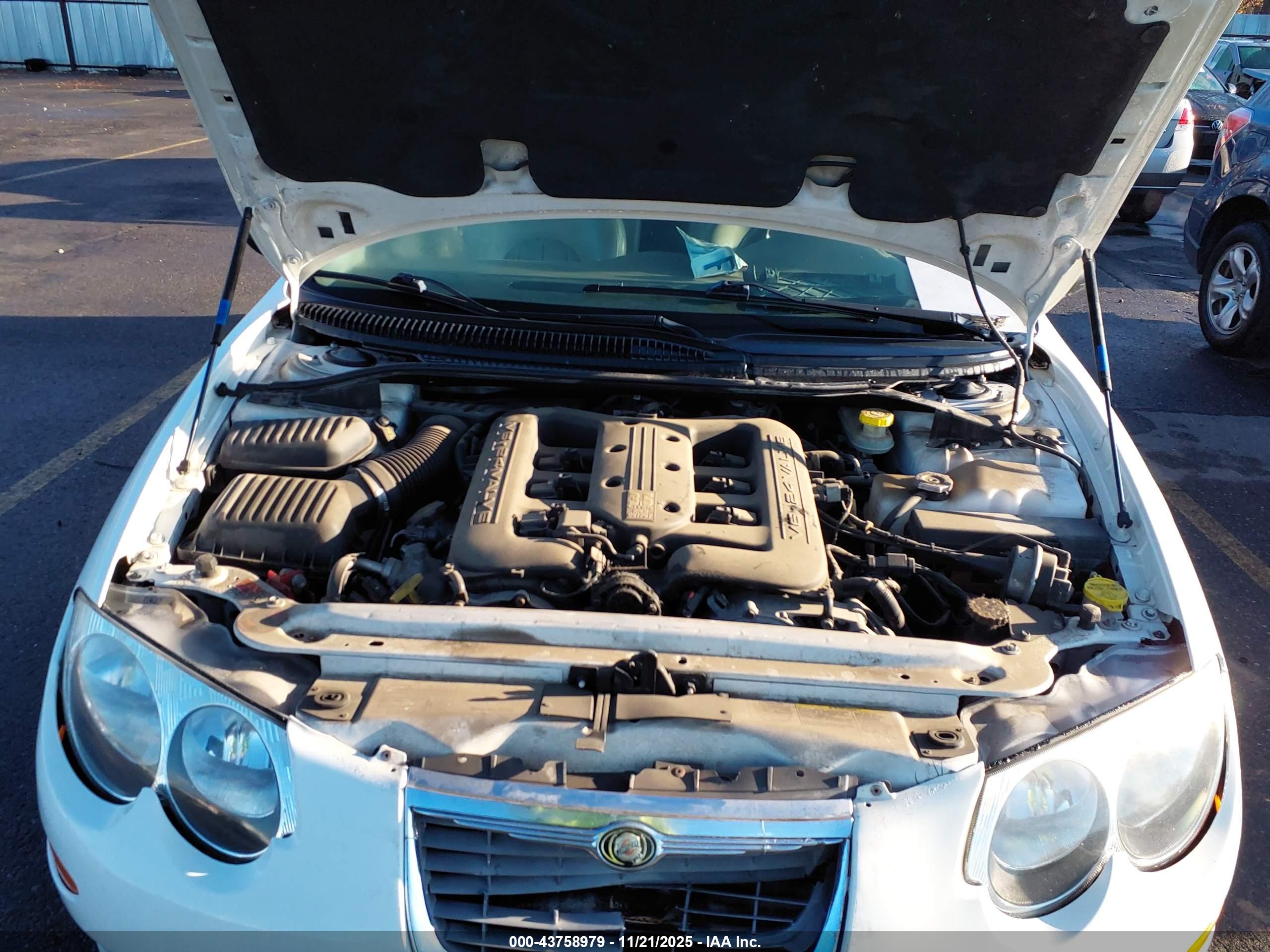 CHRYSLER 300M image 10