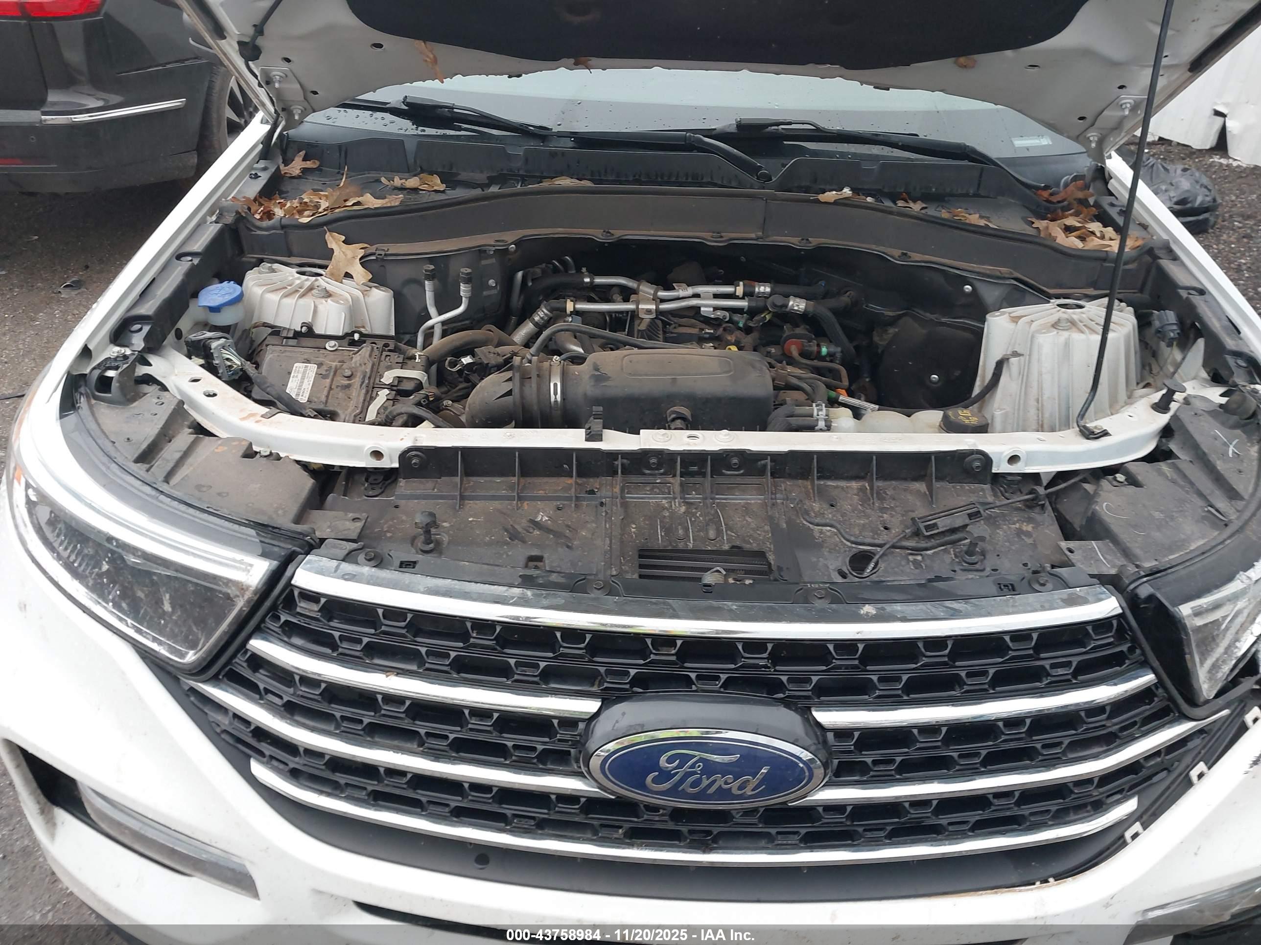 FORD EXPLORER image 10