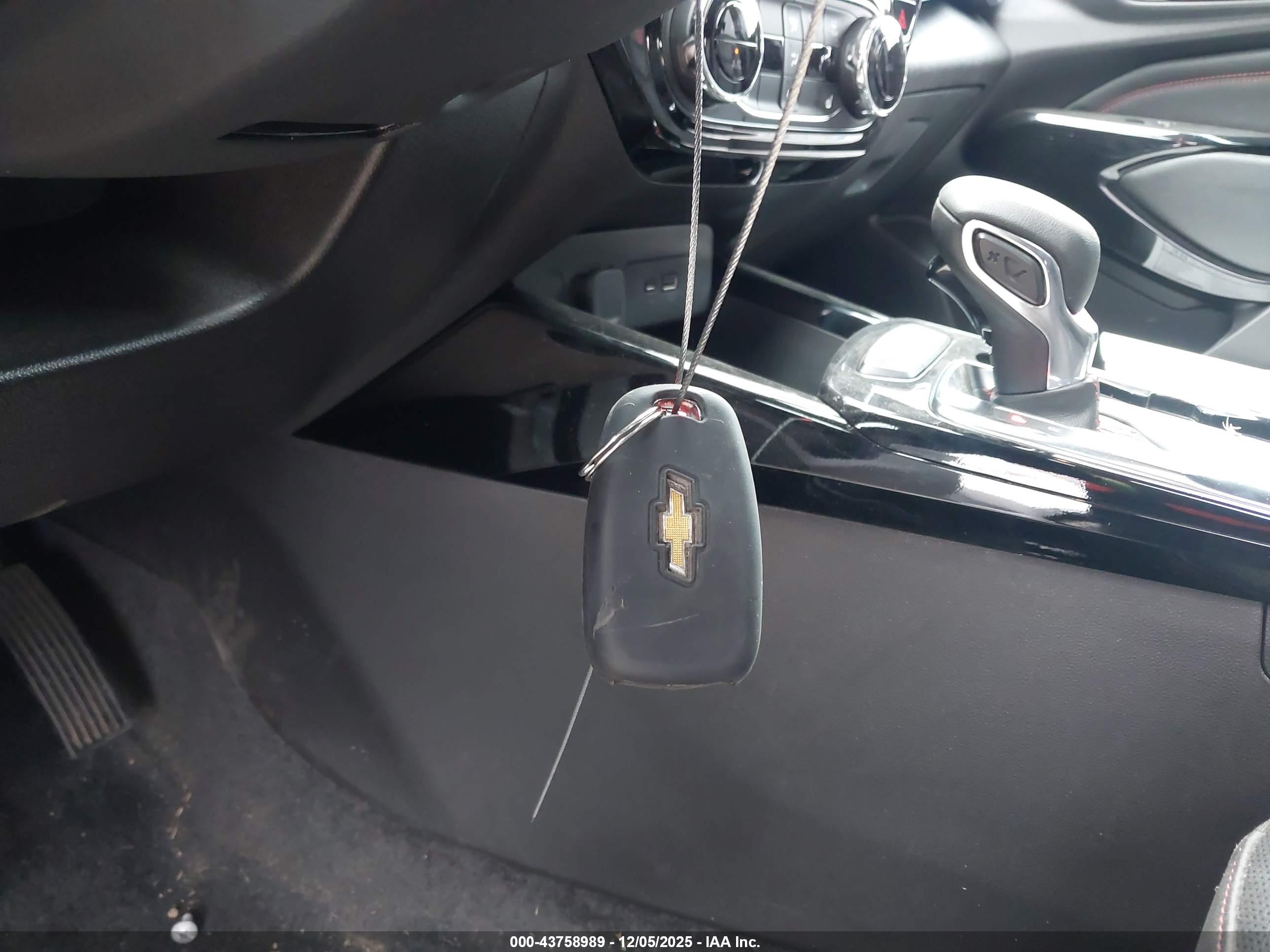 CHEVROLET TRAX image 11