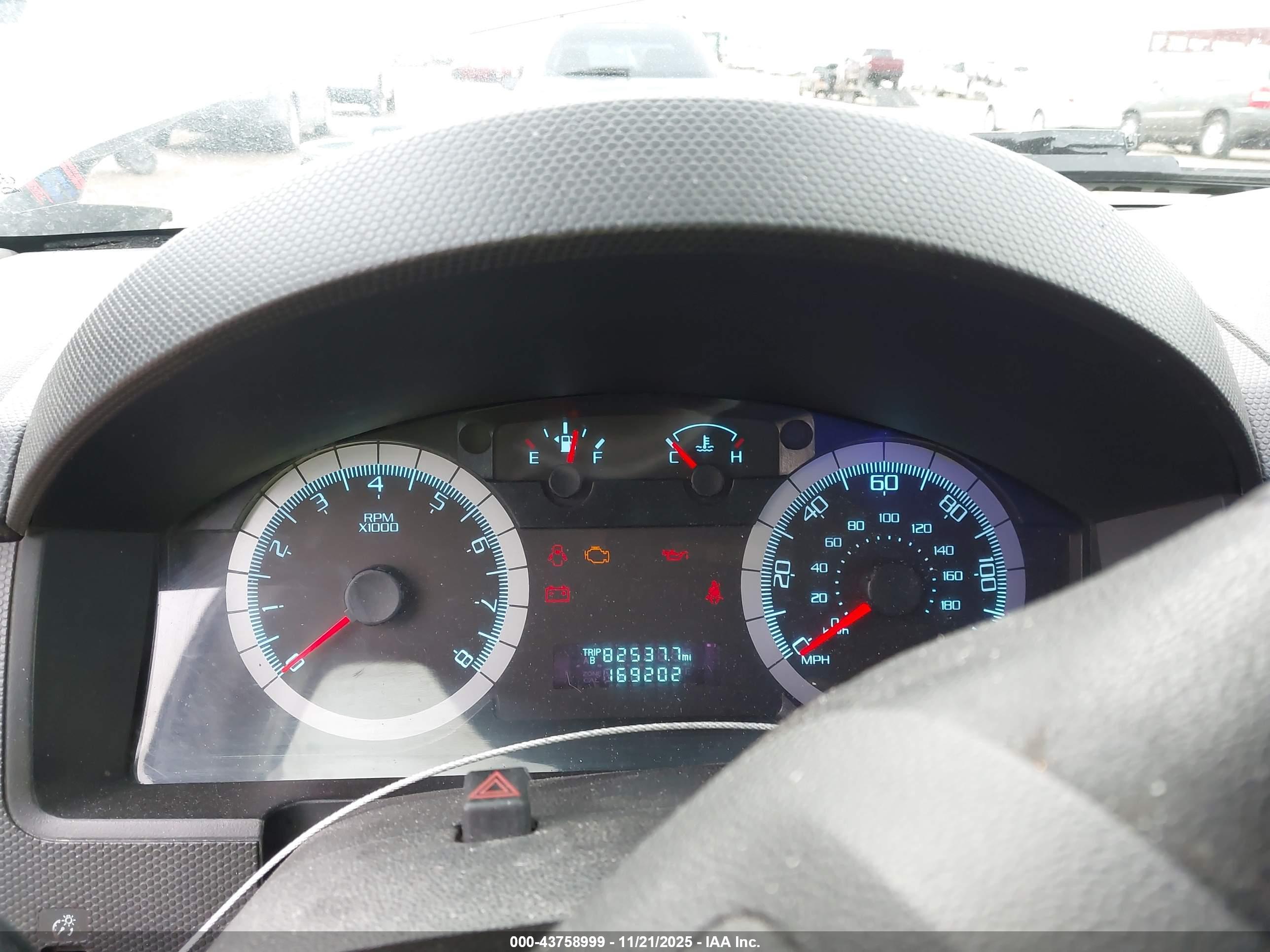 FORD ESCAPE image 7