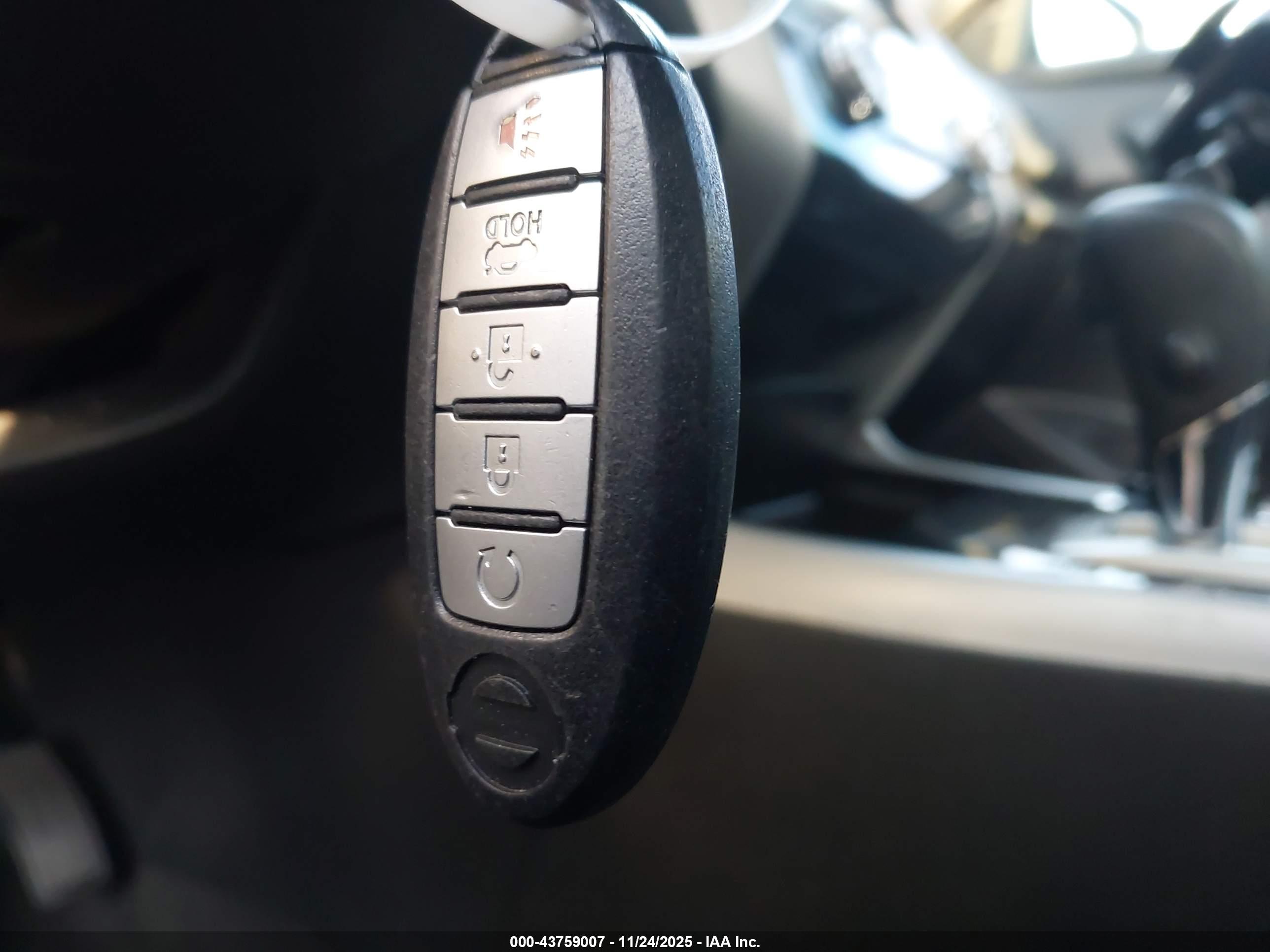 NISSAN ALTIMA image 11