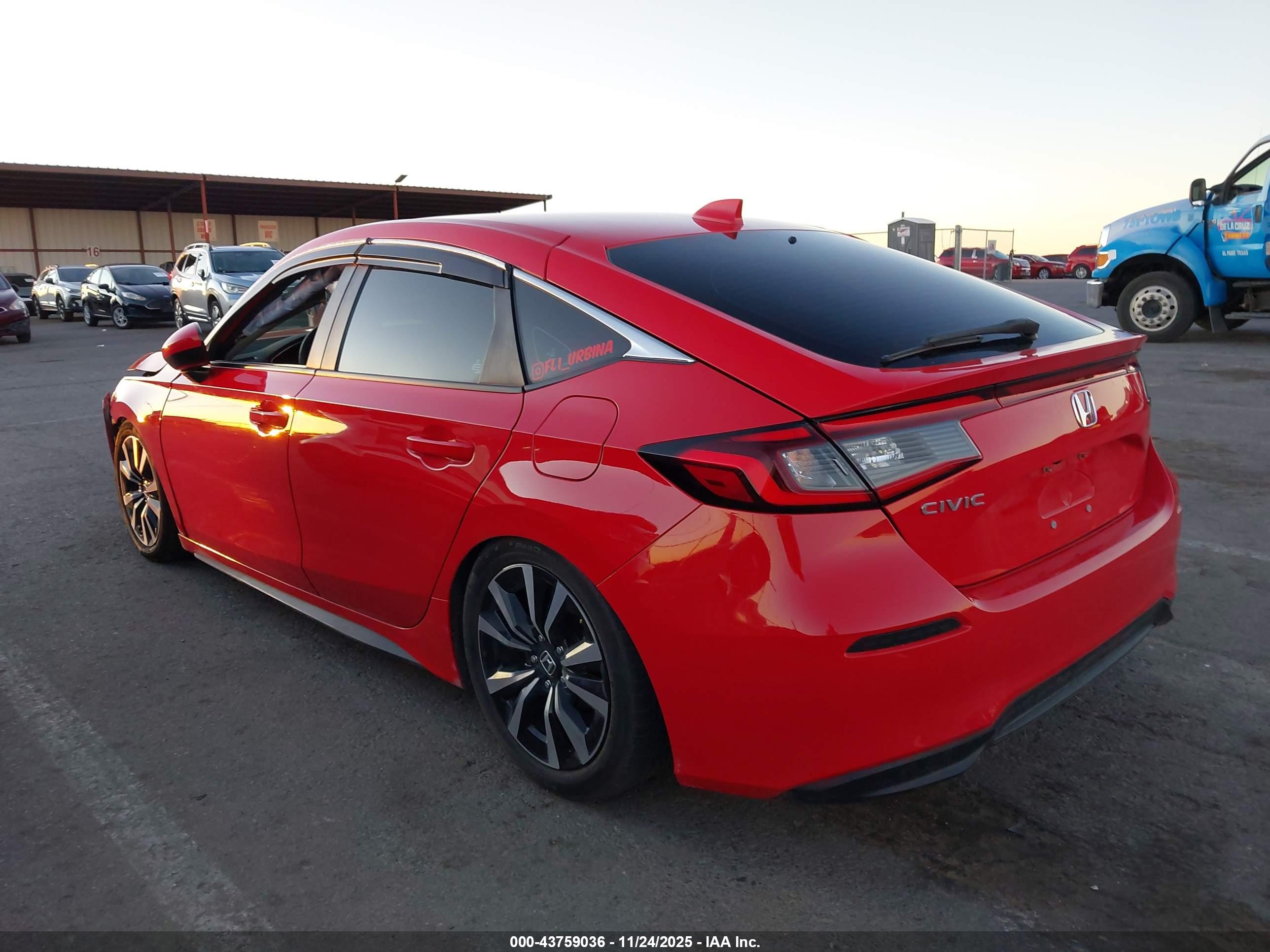 HONDA CIVIC image 3