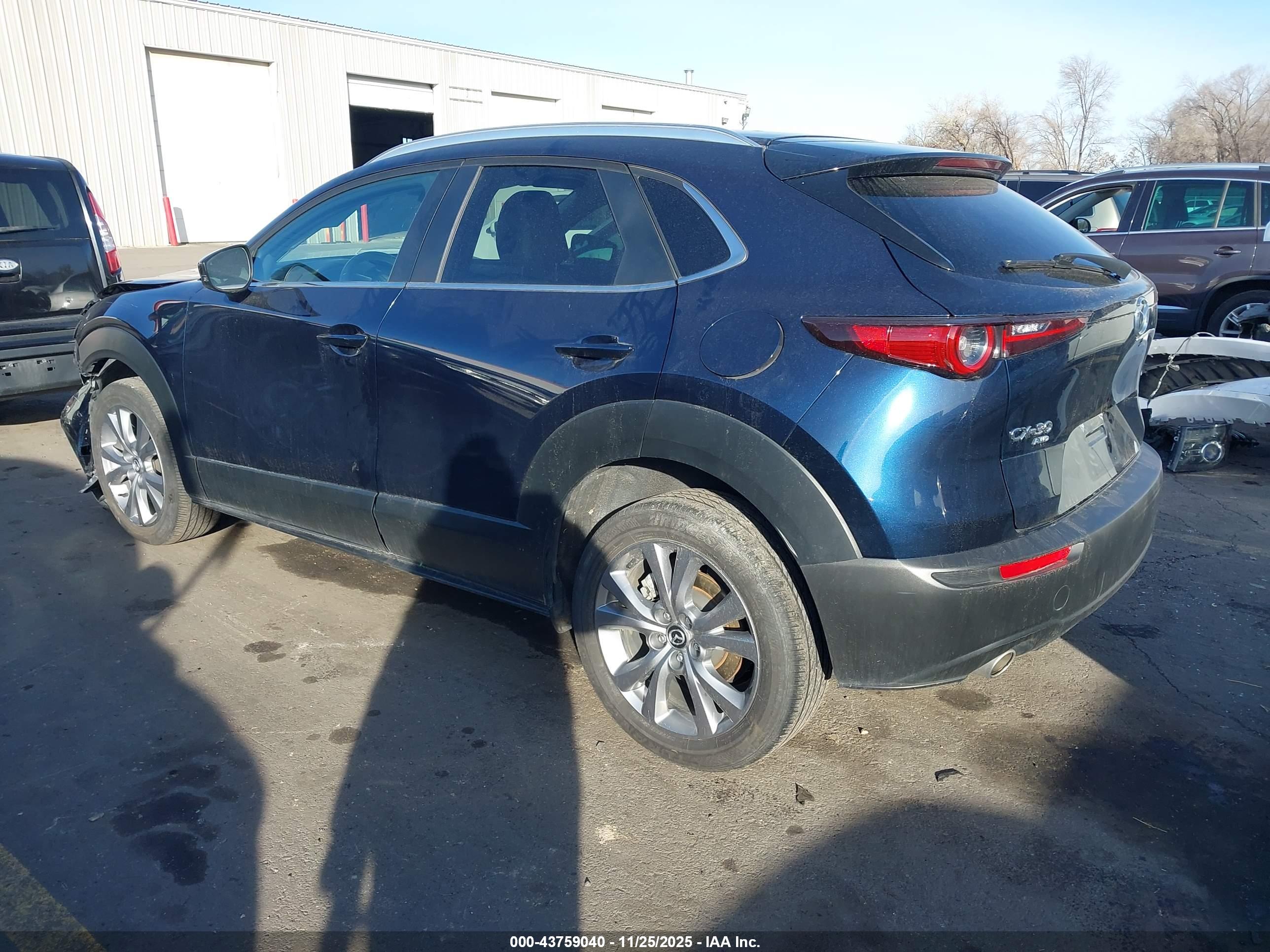MAZDA CX-30 image 3