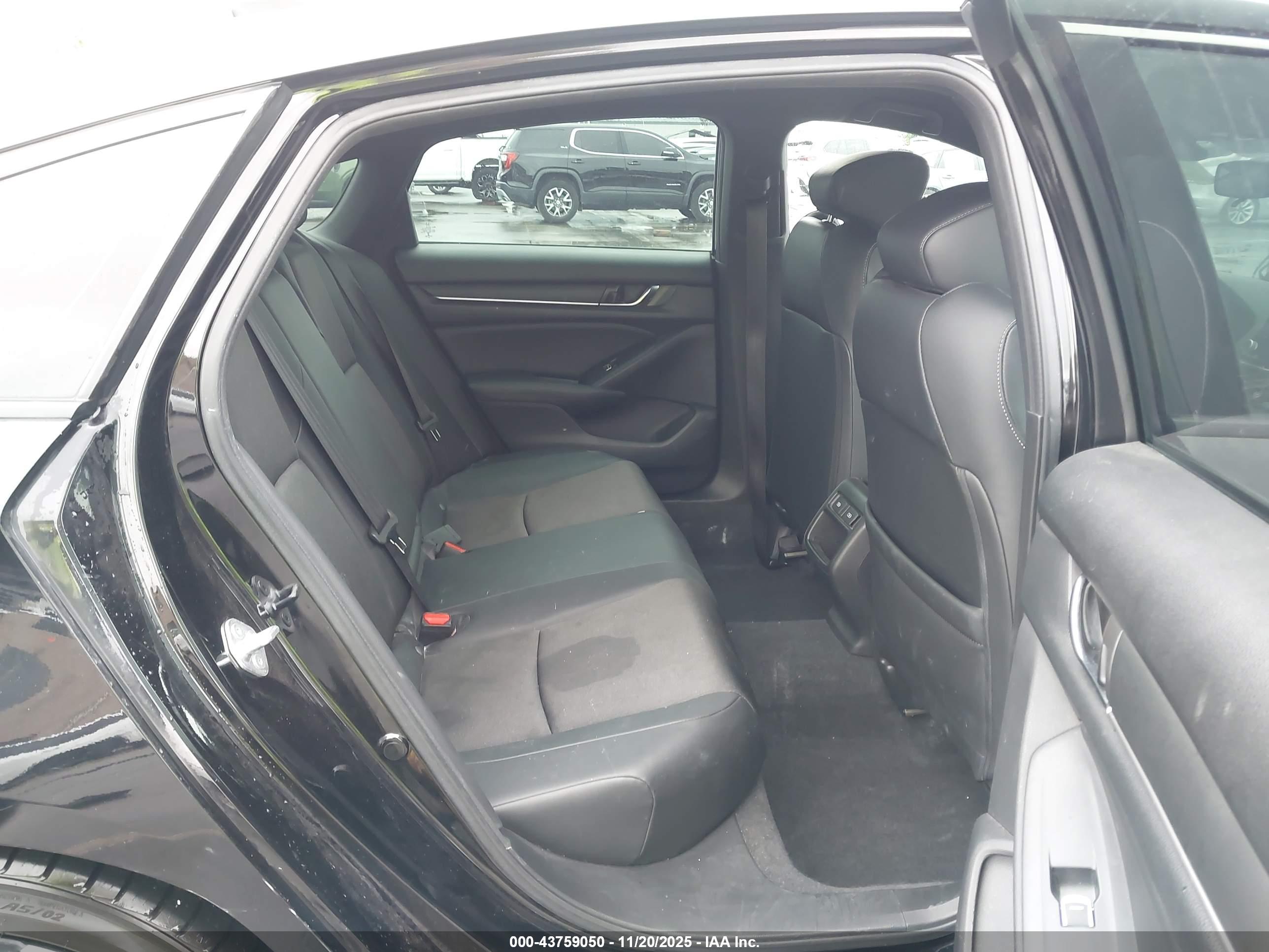 HONDA ACCORD image 8