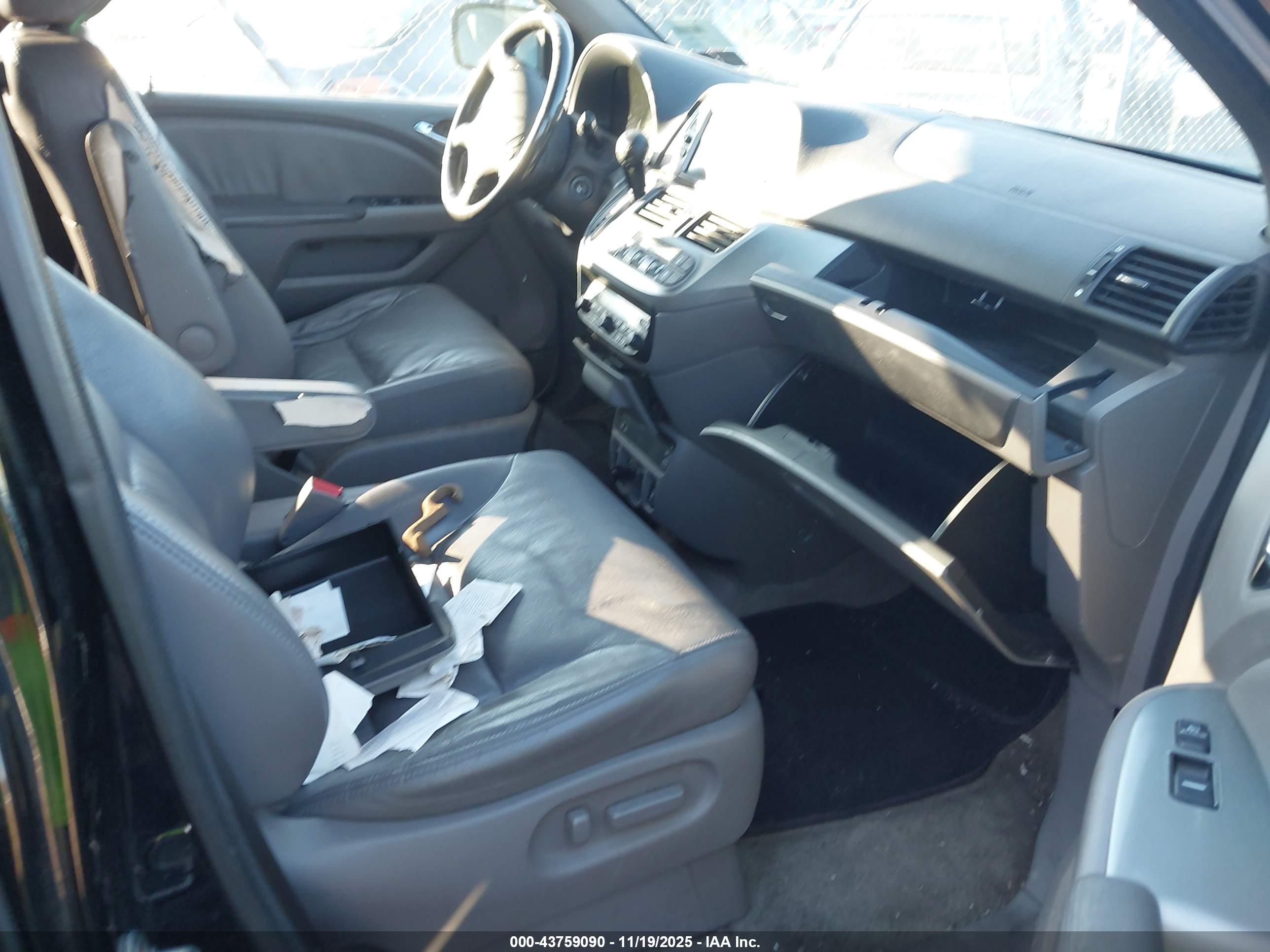 HONDA ODYSSEY image 5