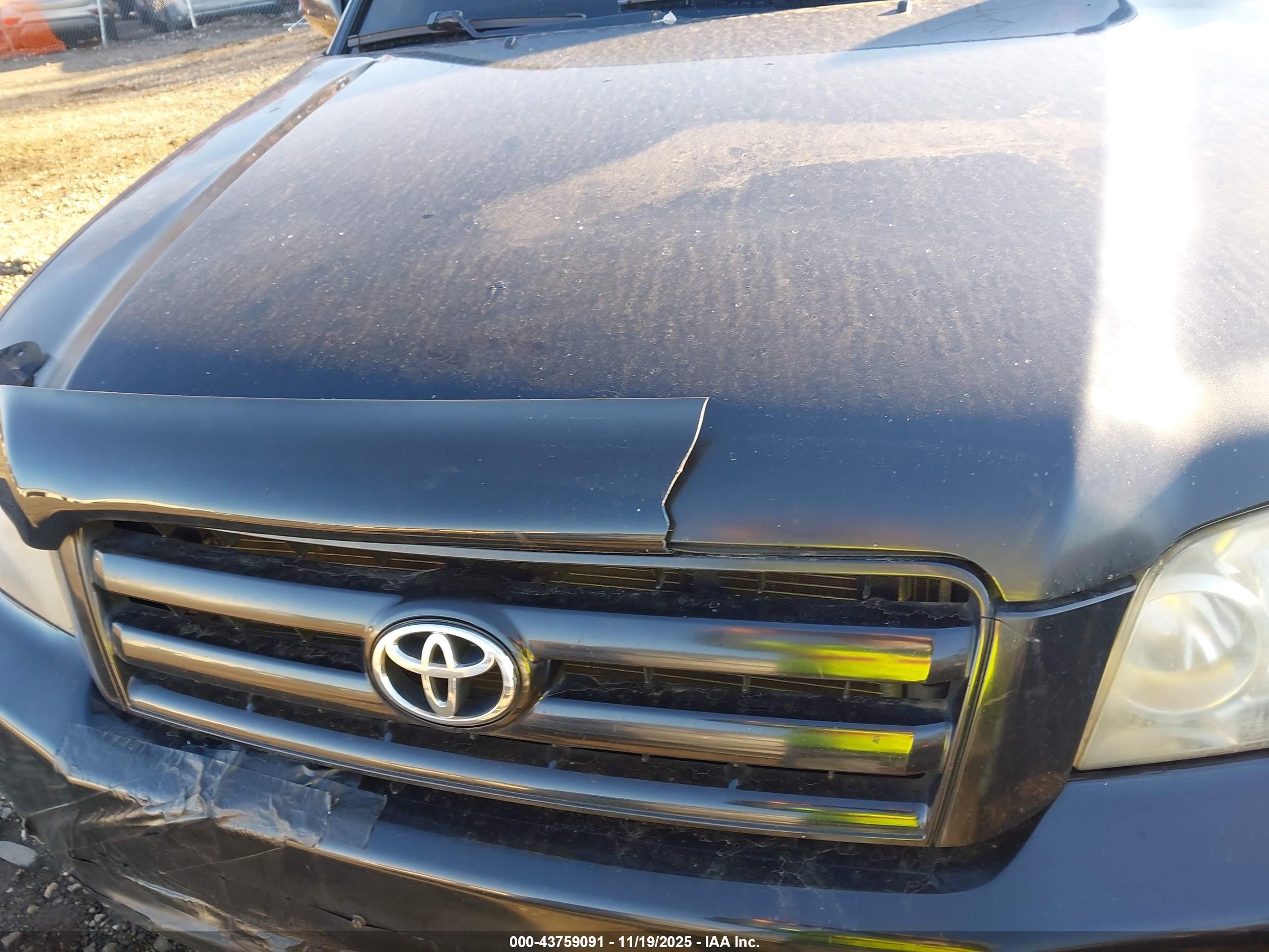 TOYOTA HIGHLANDER image 10