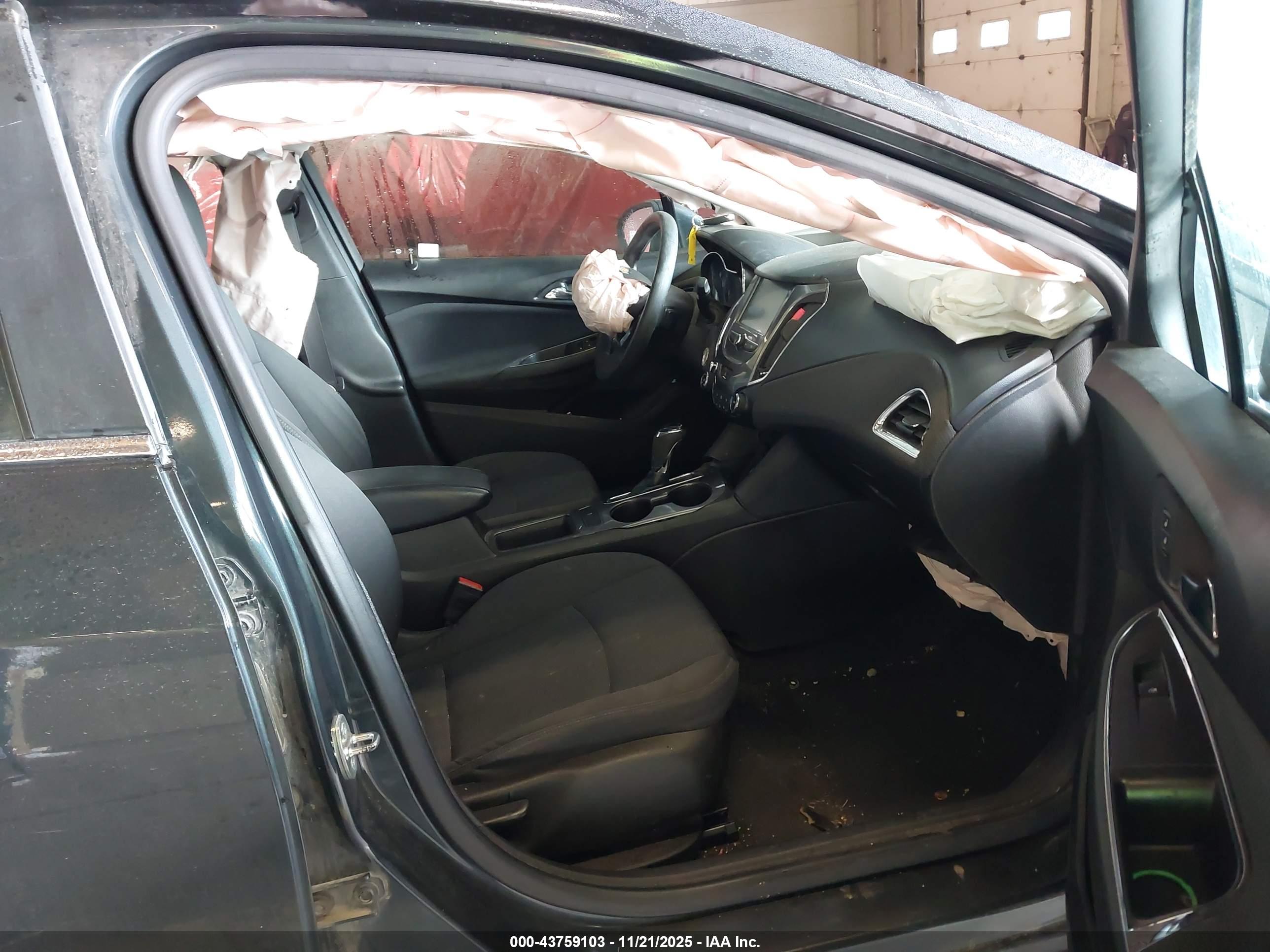 CHEVROLET CRUZE image 5