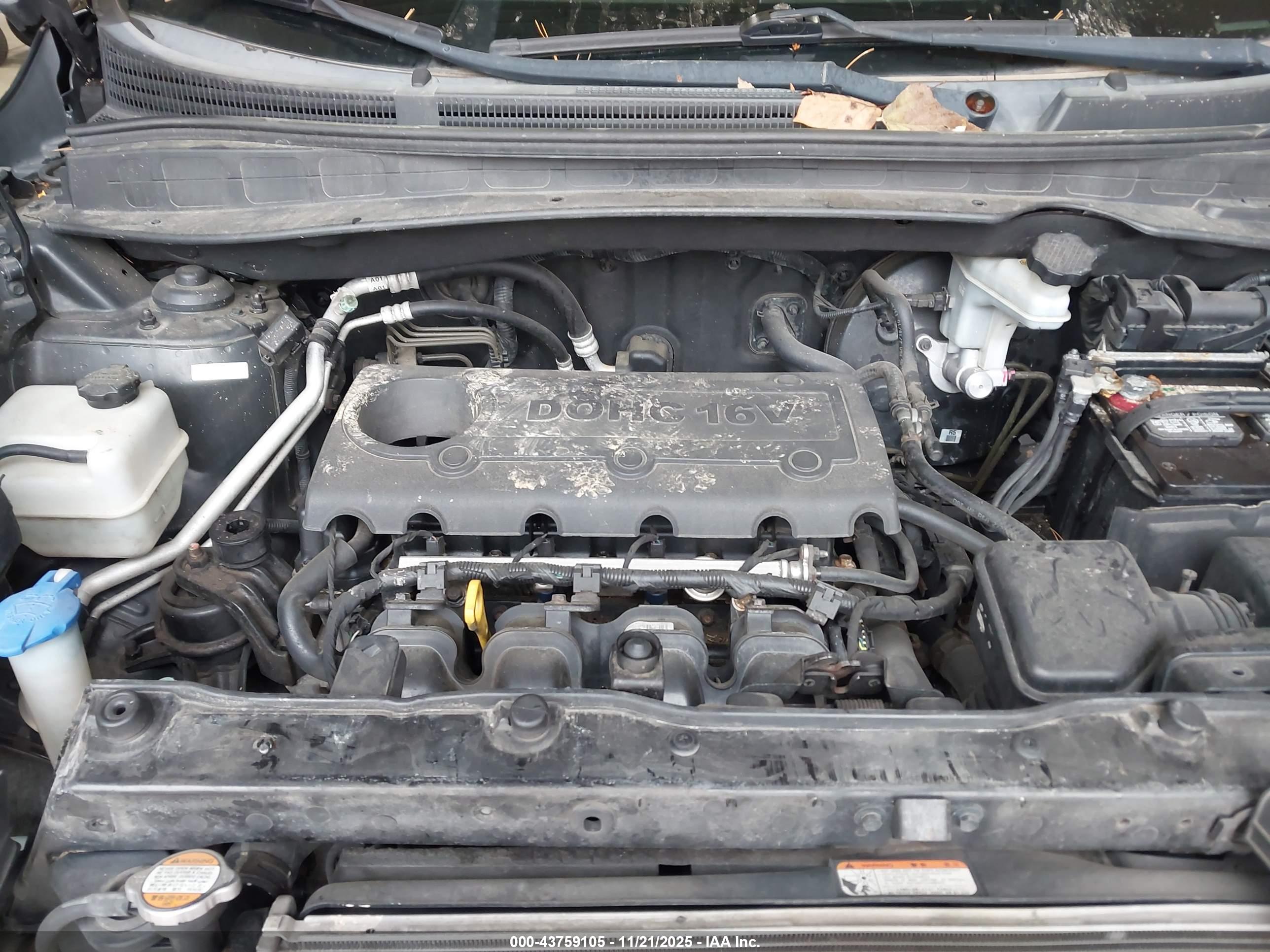 HYUNDAI TUCSON image 10