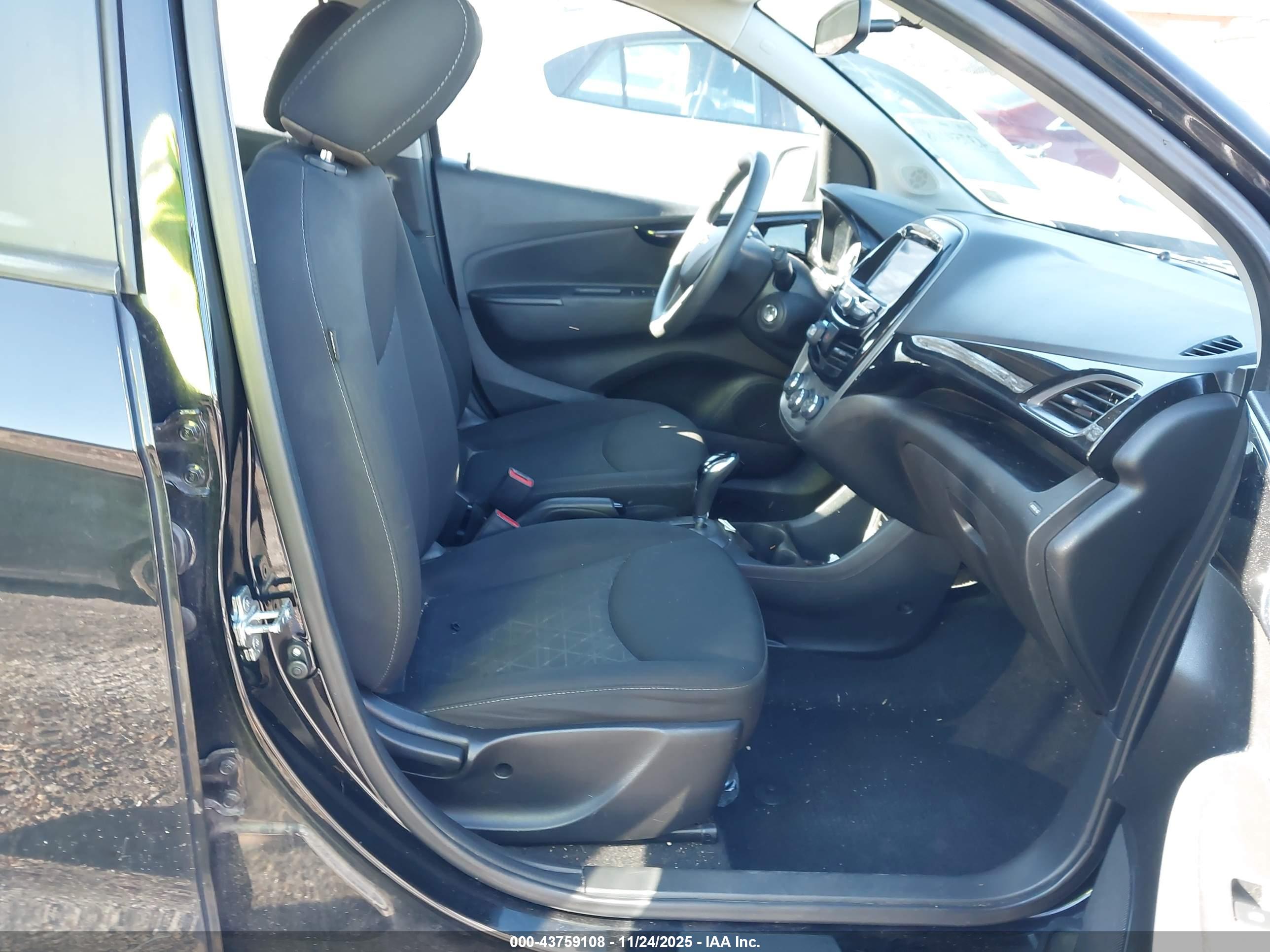 CHEVROLET SPARK image 5
