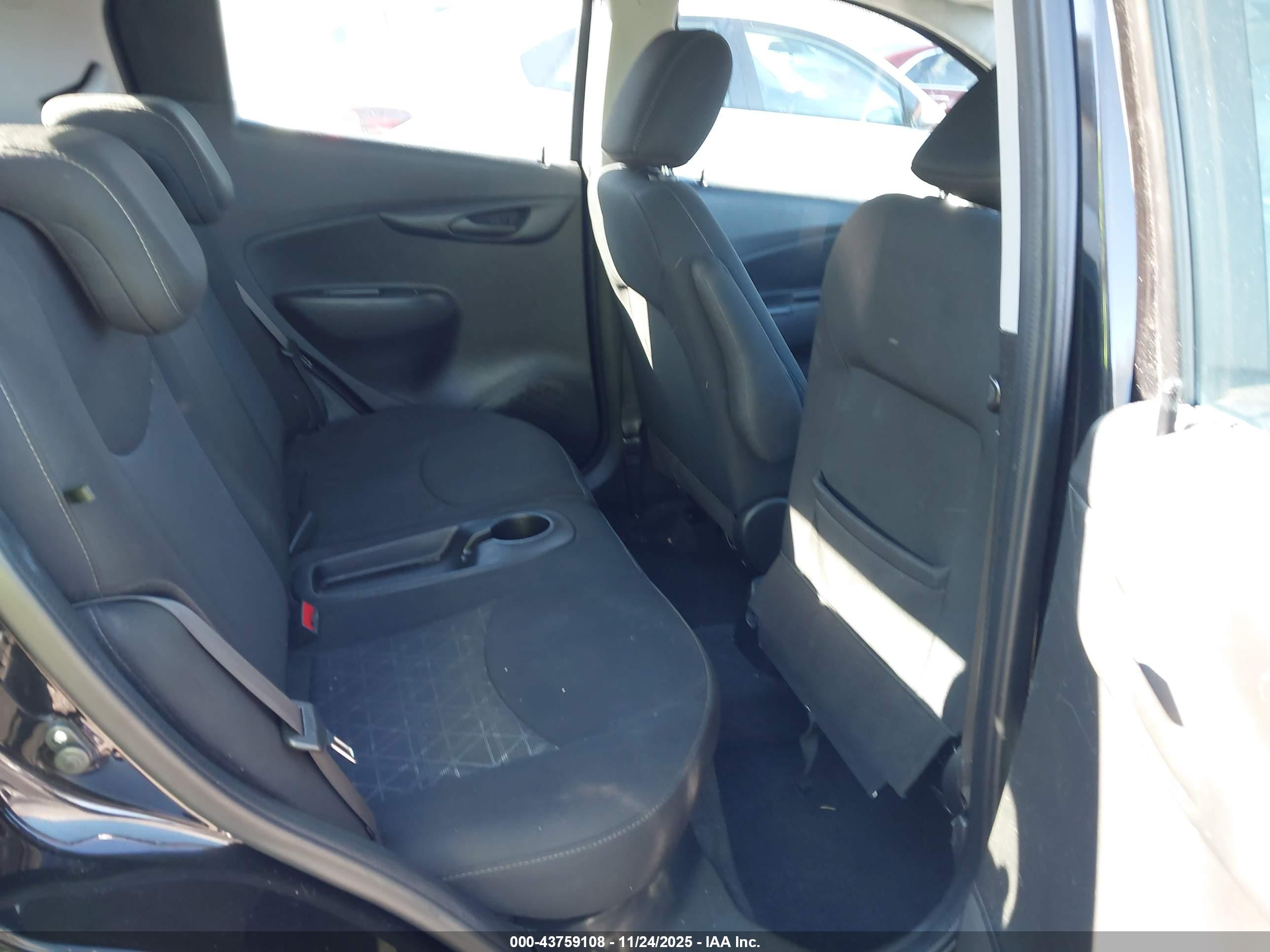 CHEVROLET SPARK image 8
