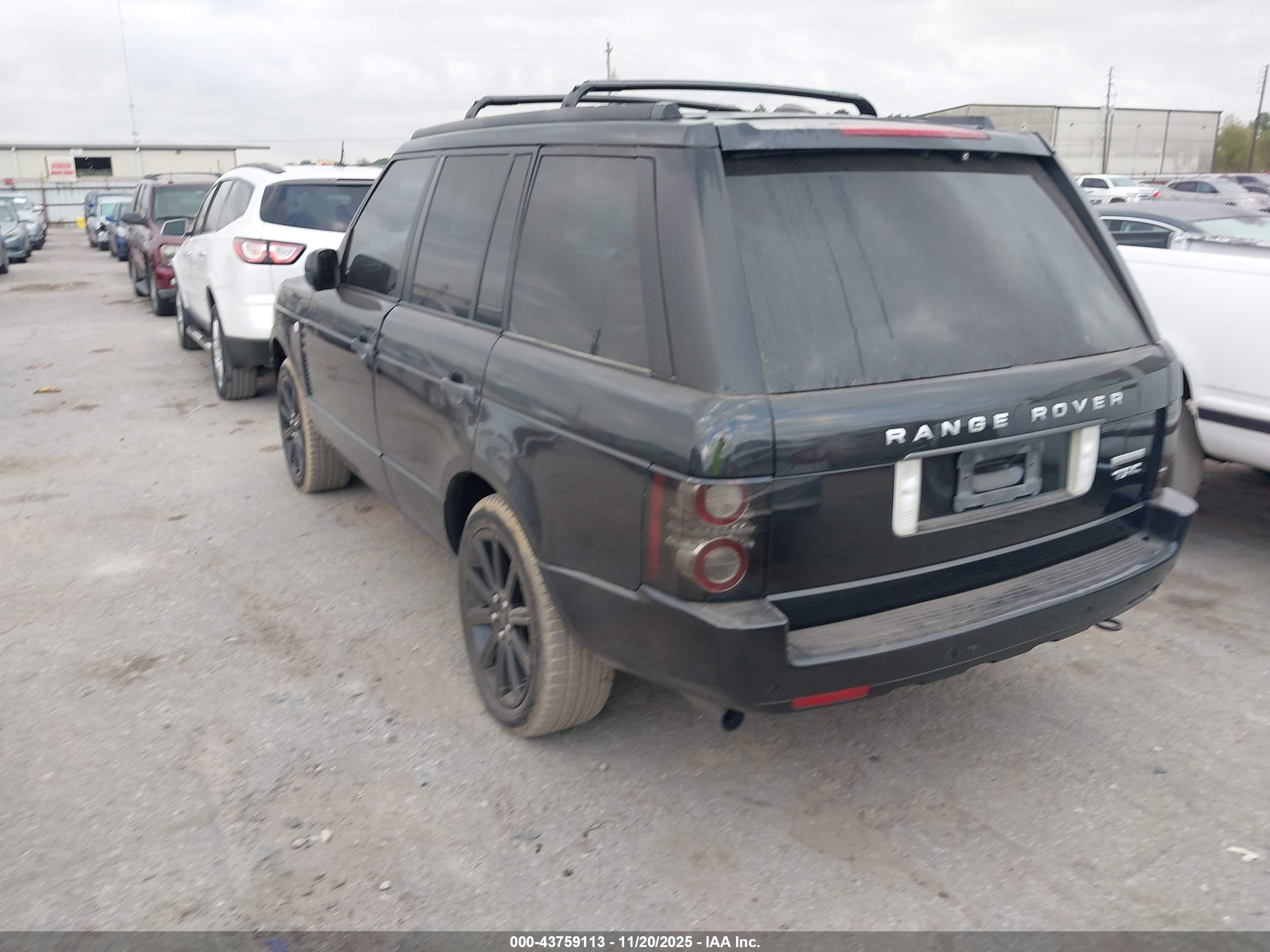 LAND ROVER image 3