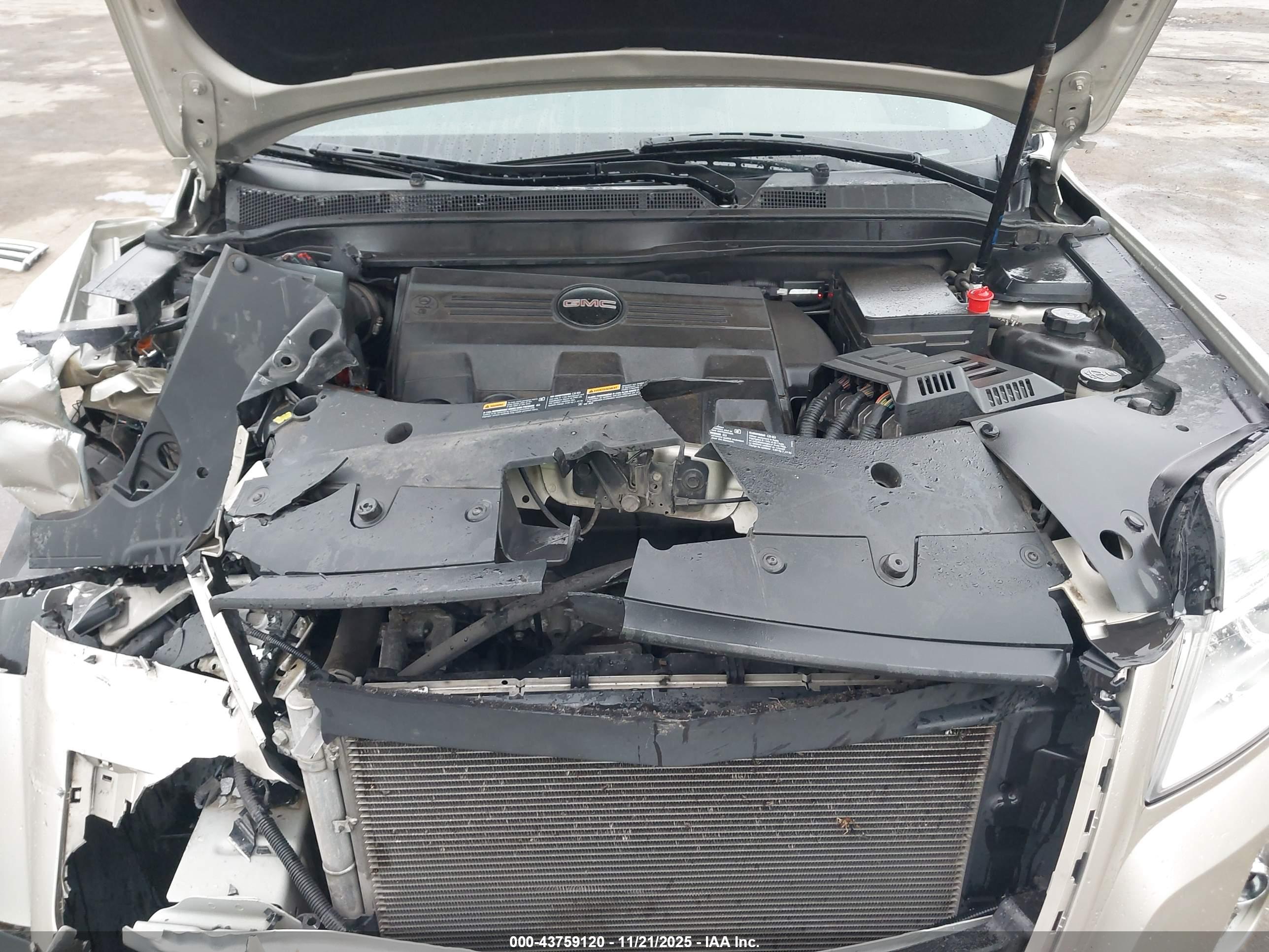 GMC TERRAIN image 10