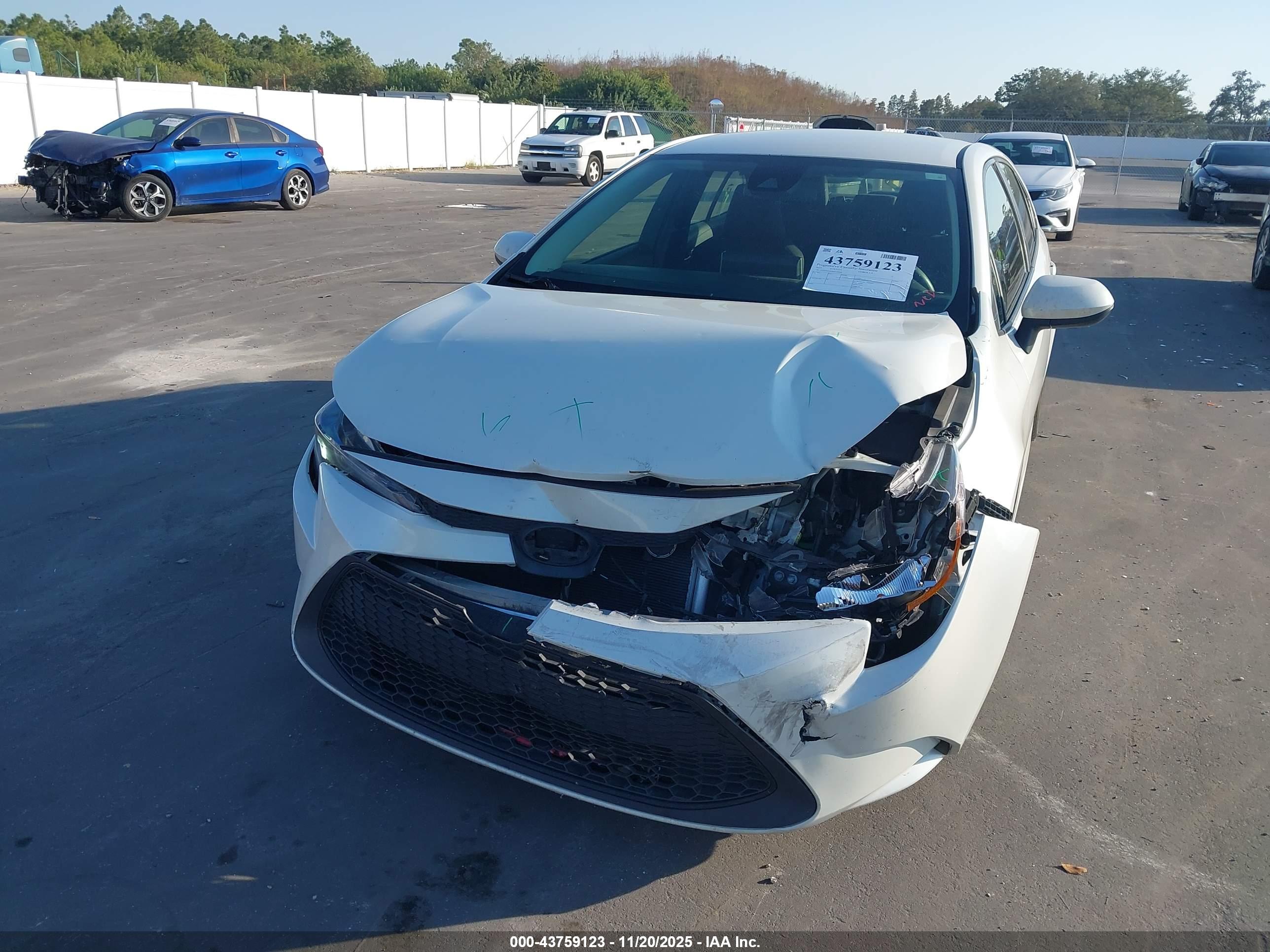TOYOTA COROLLA image 6