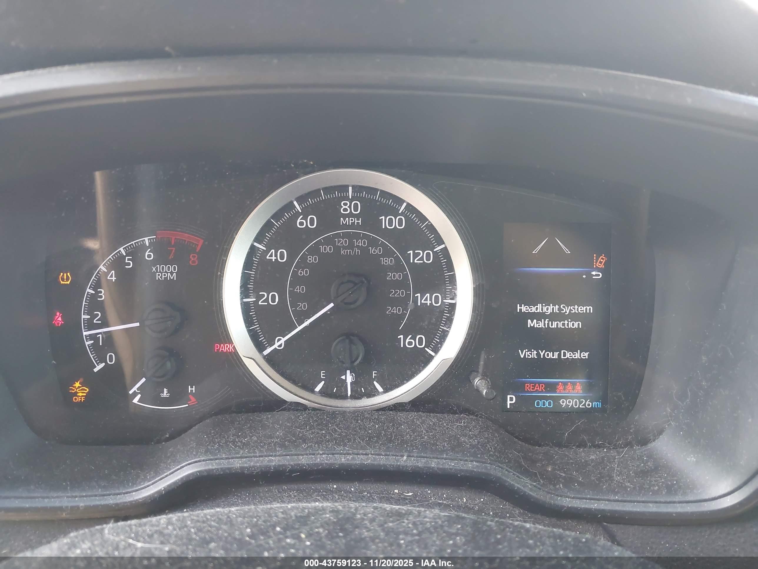 TOYOTA COROLLA image 7
