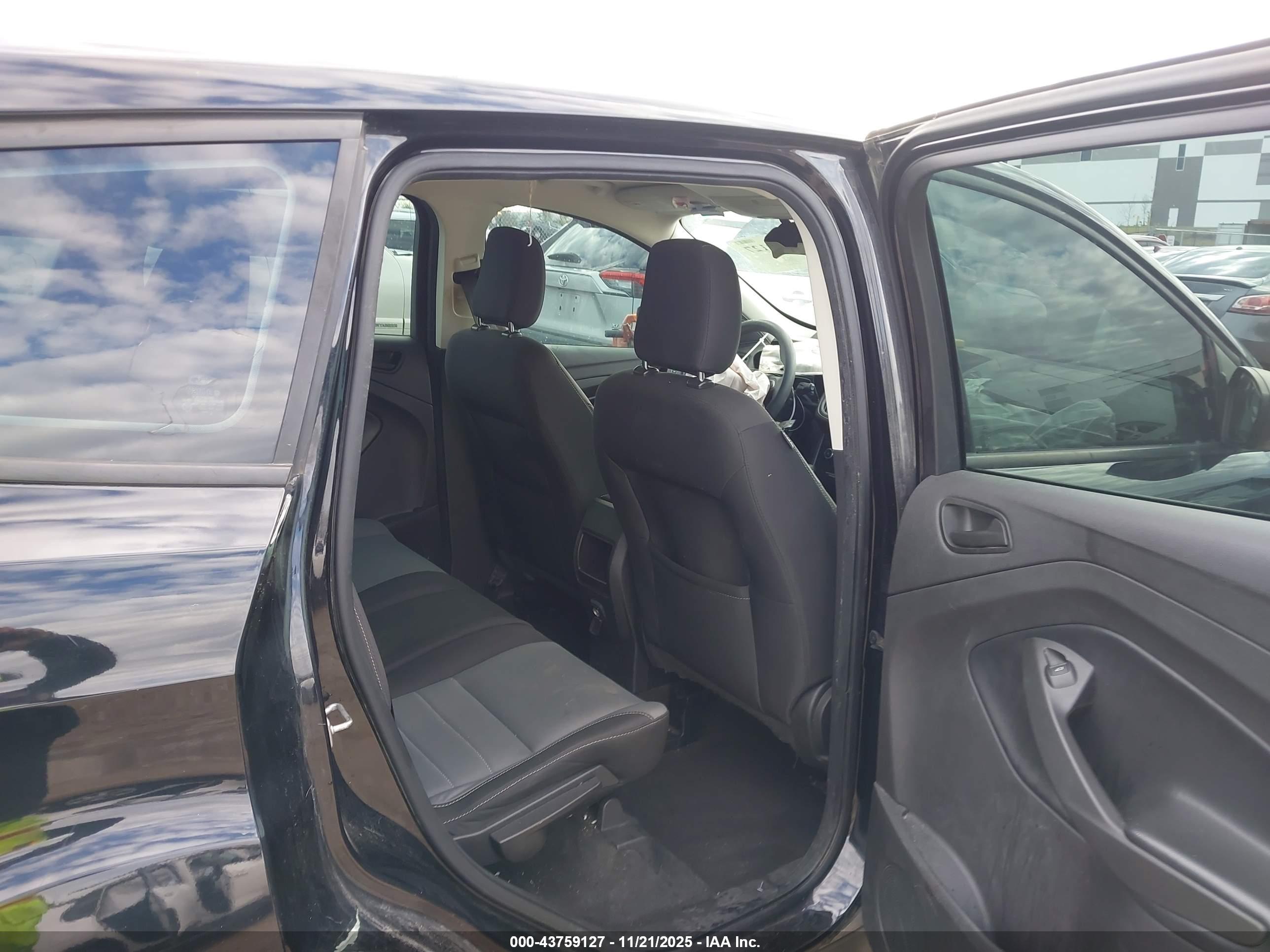 FORD ESCAPE image 8