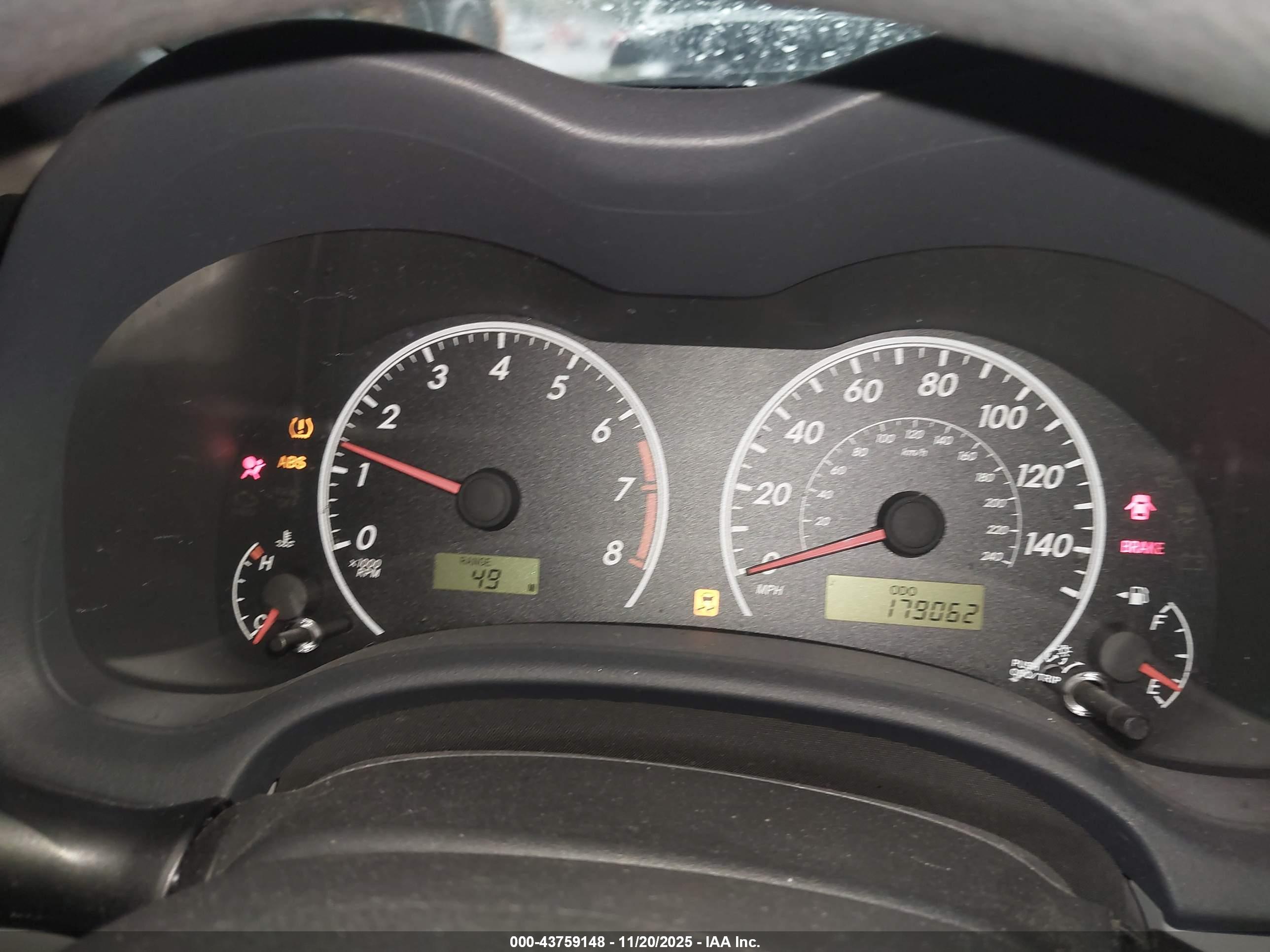 TOYOTA COROLLA image 7