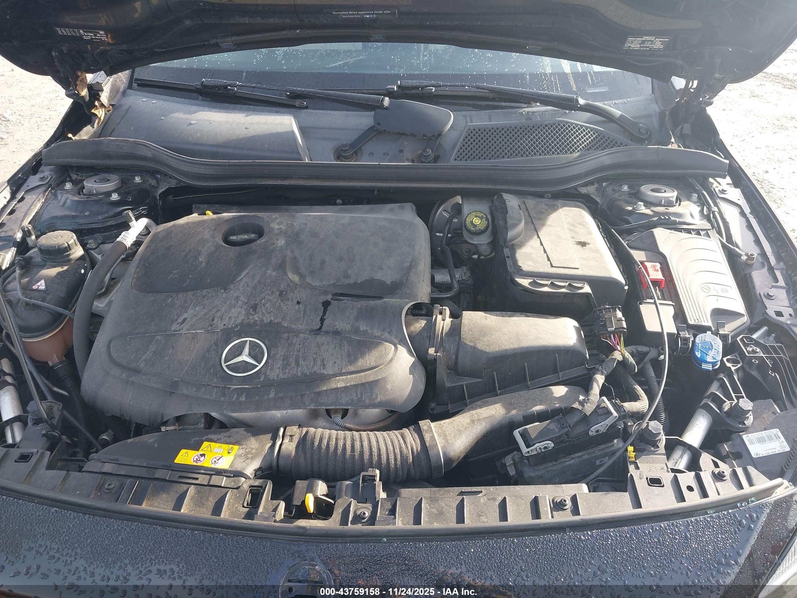 MERCEDES-BENZ GLA image 10