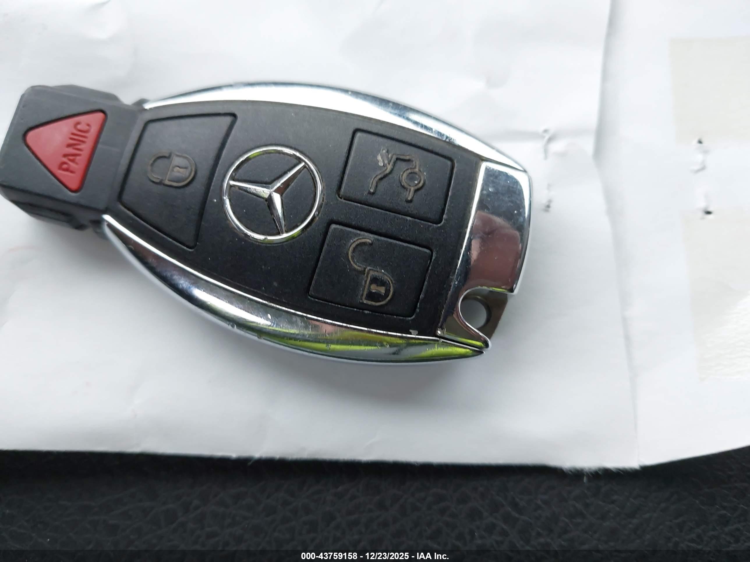 MERCEDES-BENZ GLA image 11