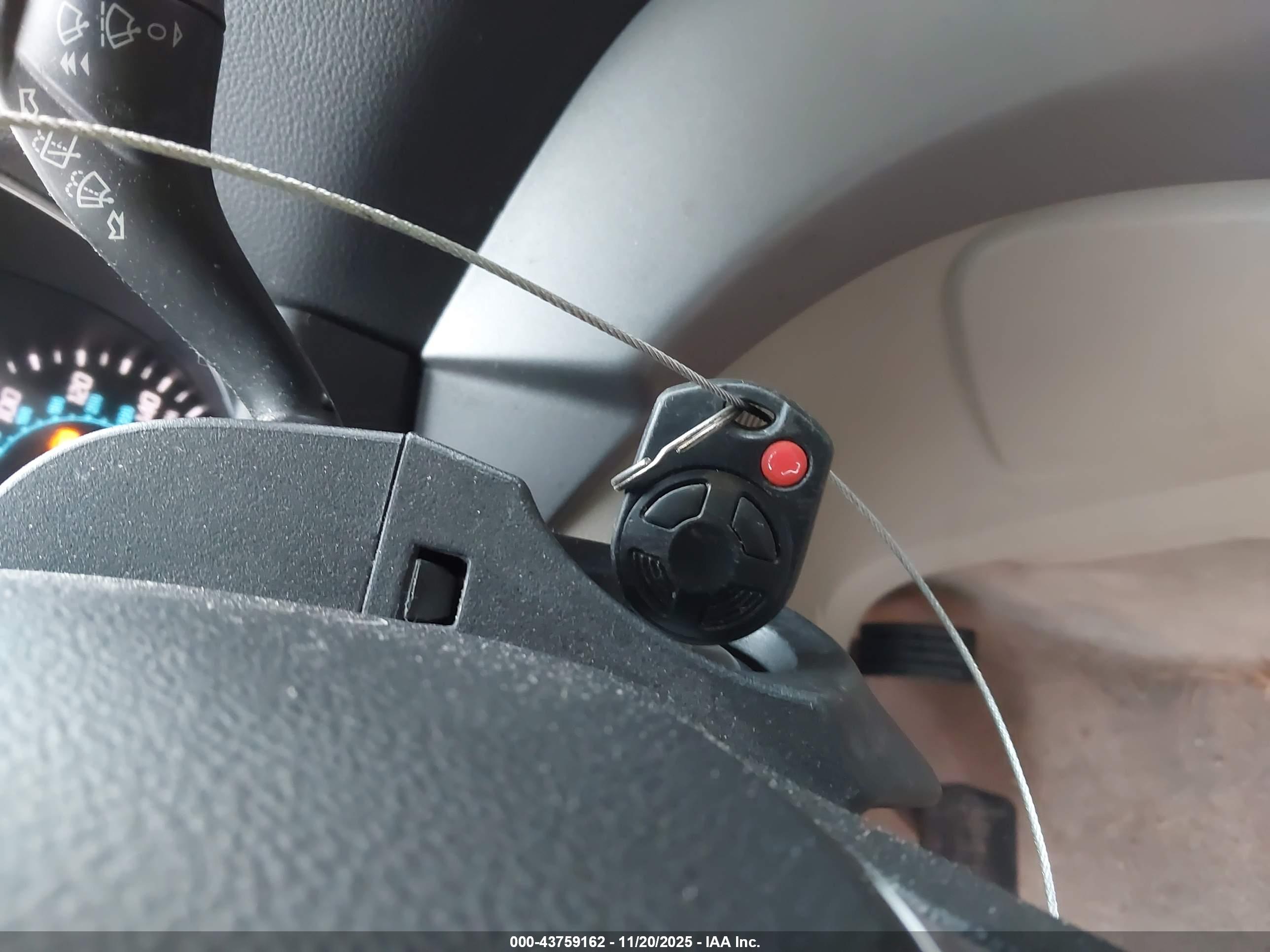 FORD ESCAPE image 11