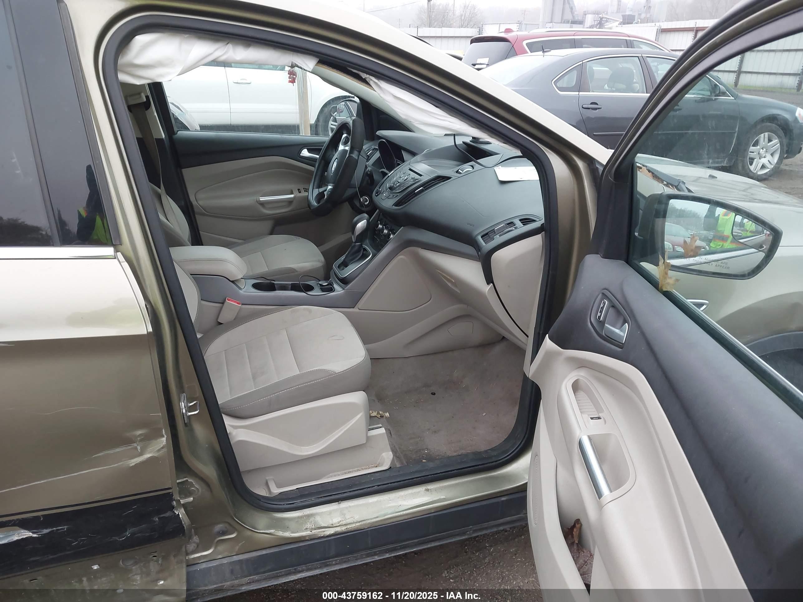 FORD ESCAPE image 5