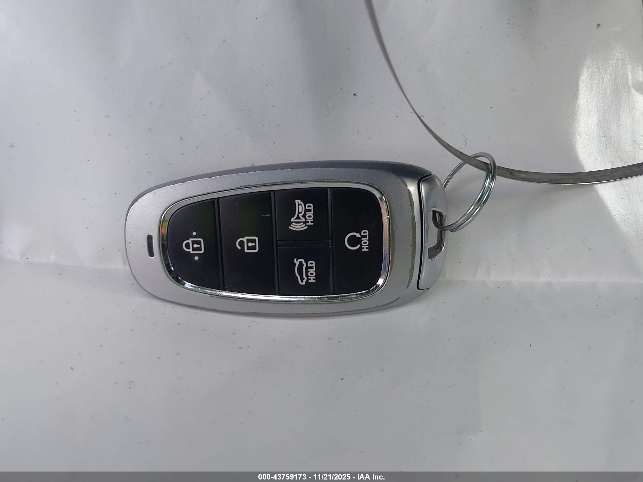 HYUNDAI SONATA image 11