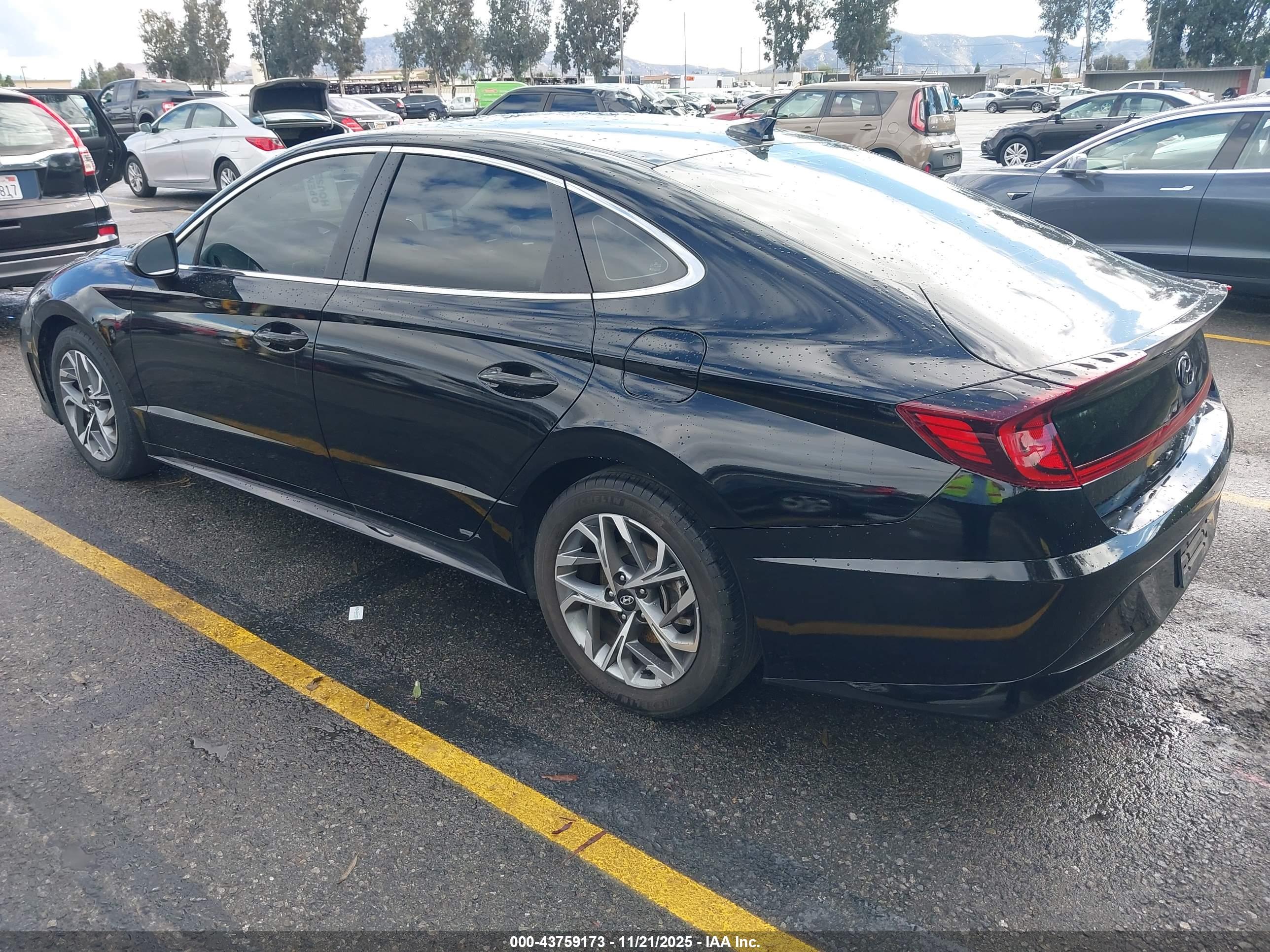 HYUNDAI SONATA image 3