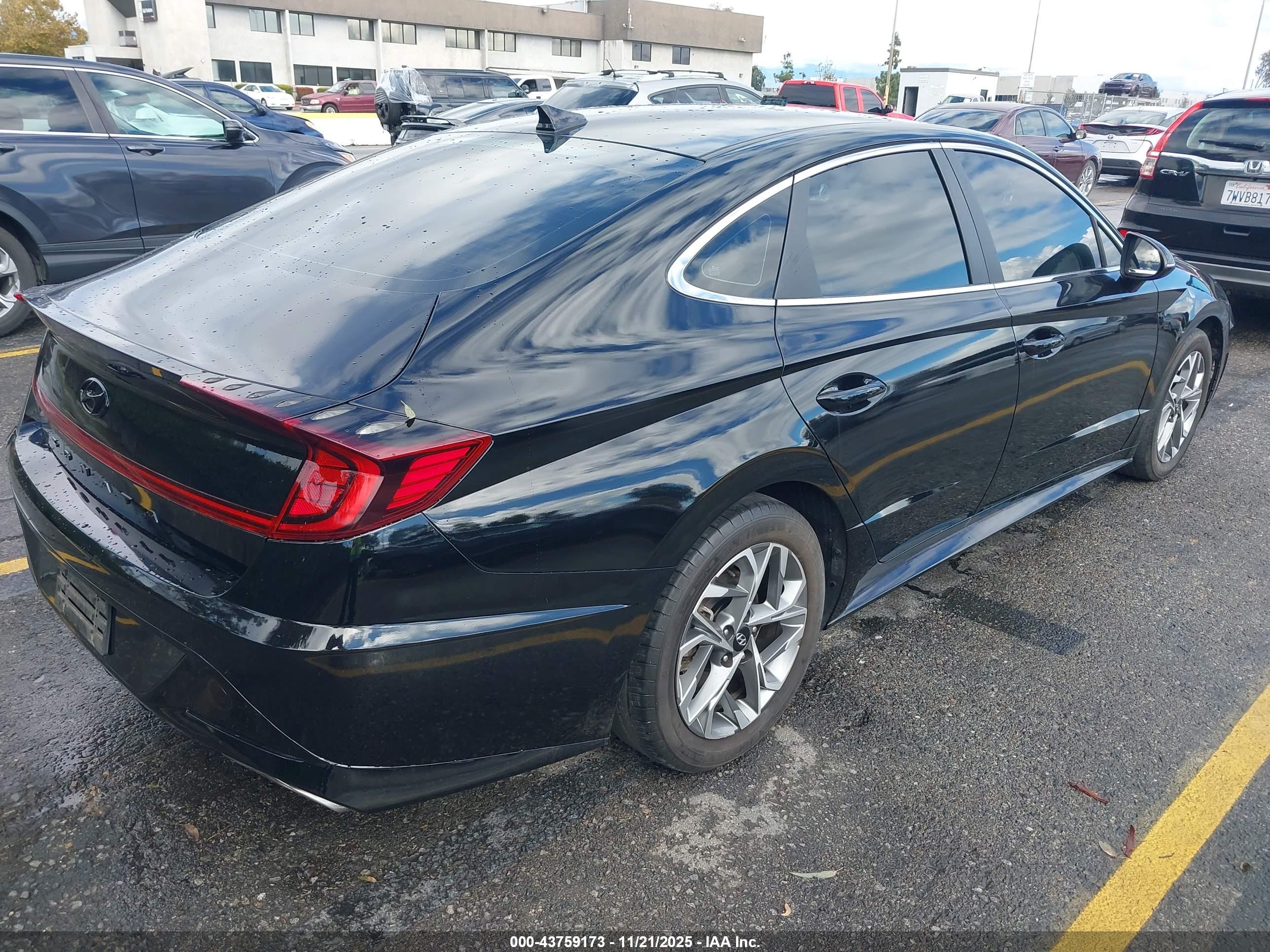 HYUNDAI SONATA image 4