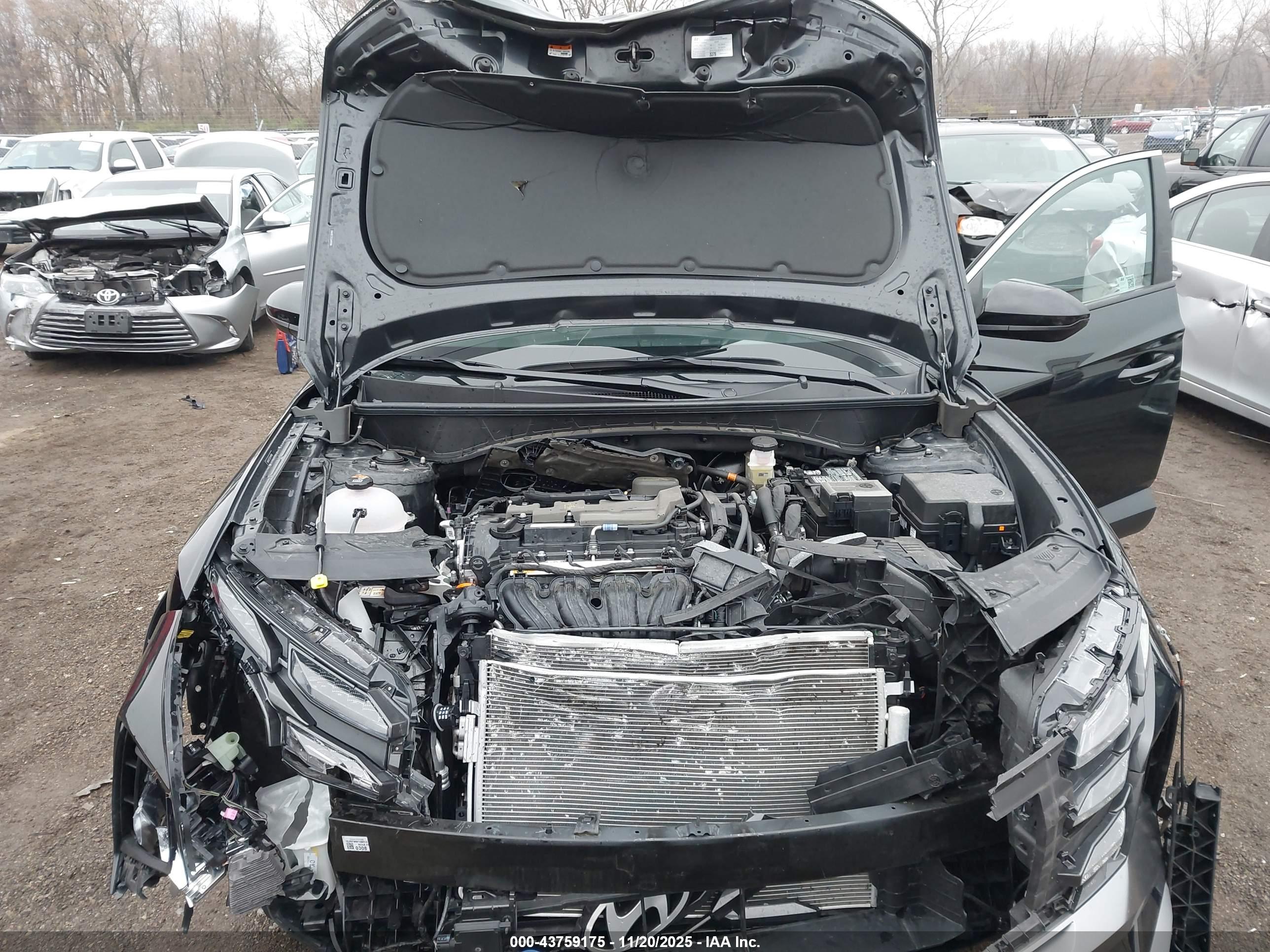 HYUNDAI TUCSON image 10