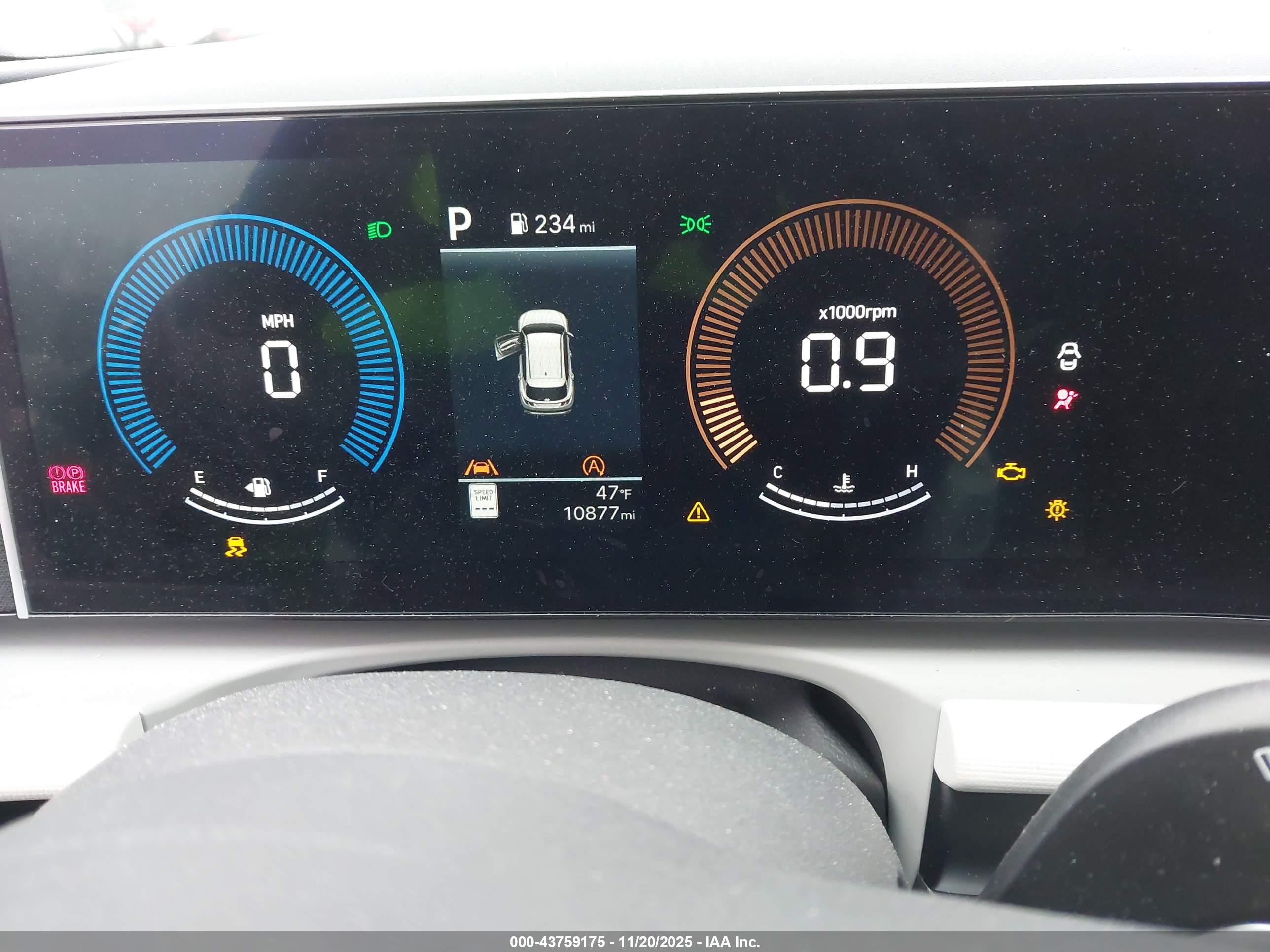 HYUNDAI TUCSON image 7