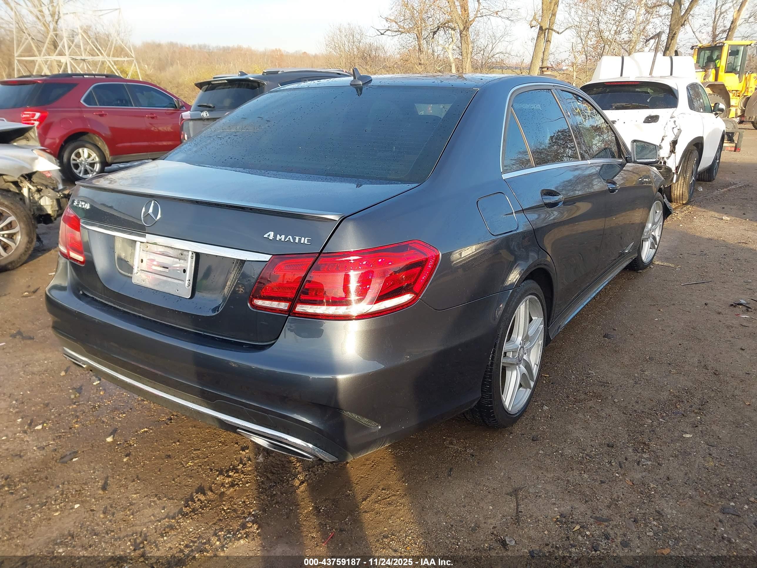 MERCEDES-BENZ E image 4