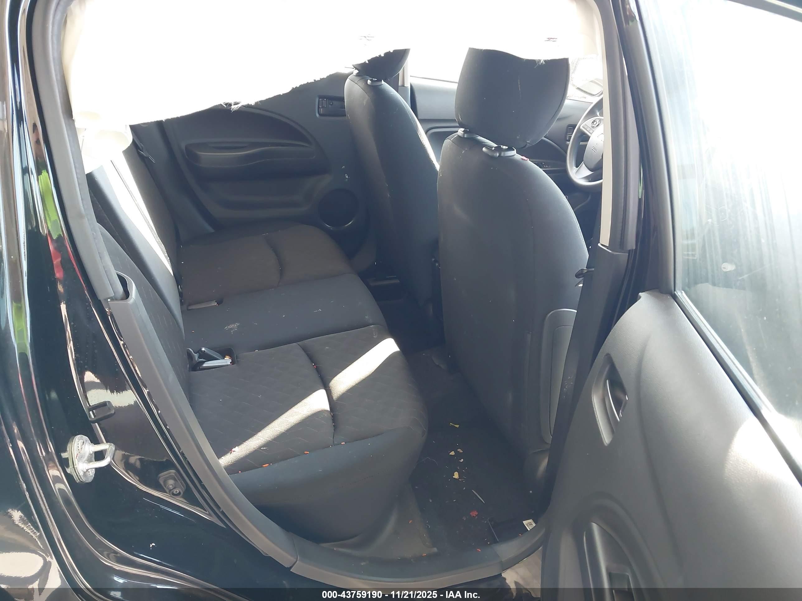 MITSUBISHI MIRAGE image 8