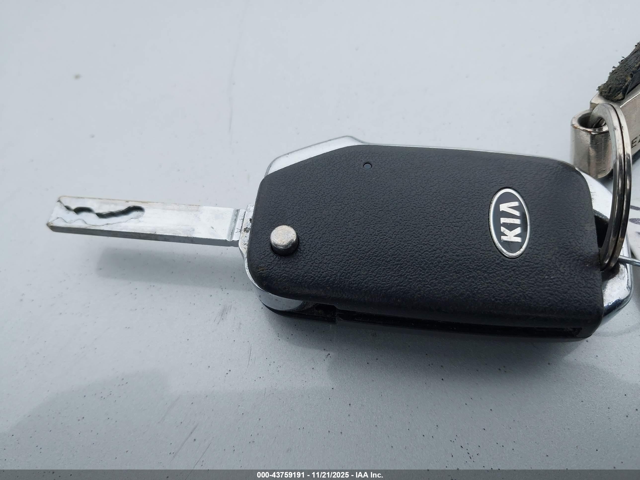 KIA FORTE image 11