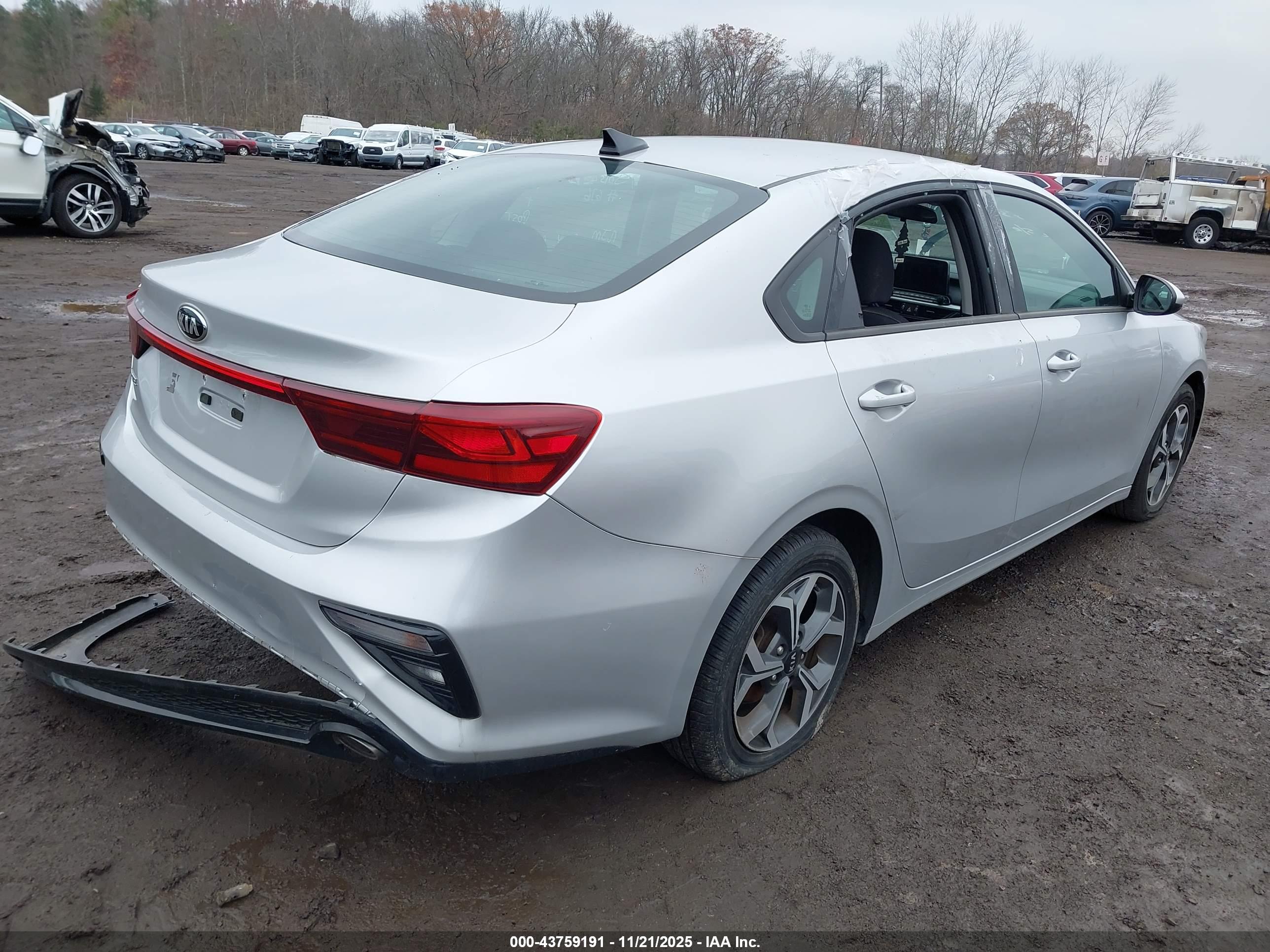 KIA FORTE image 4