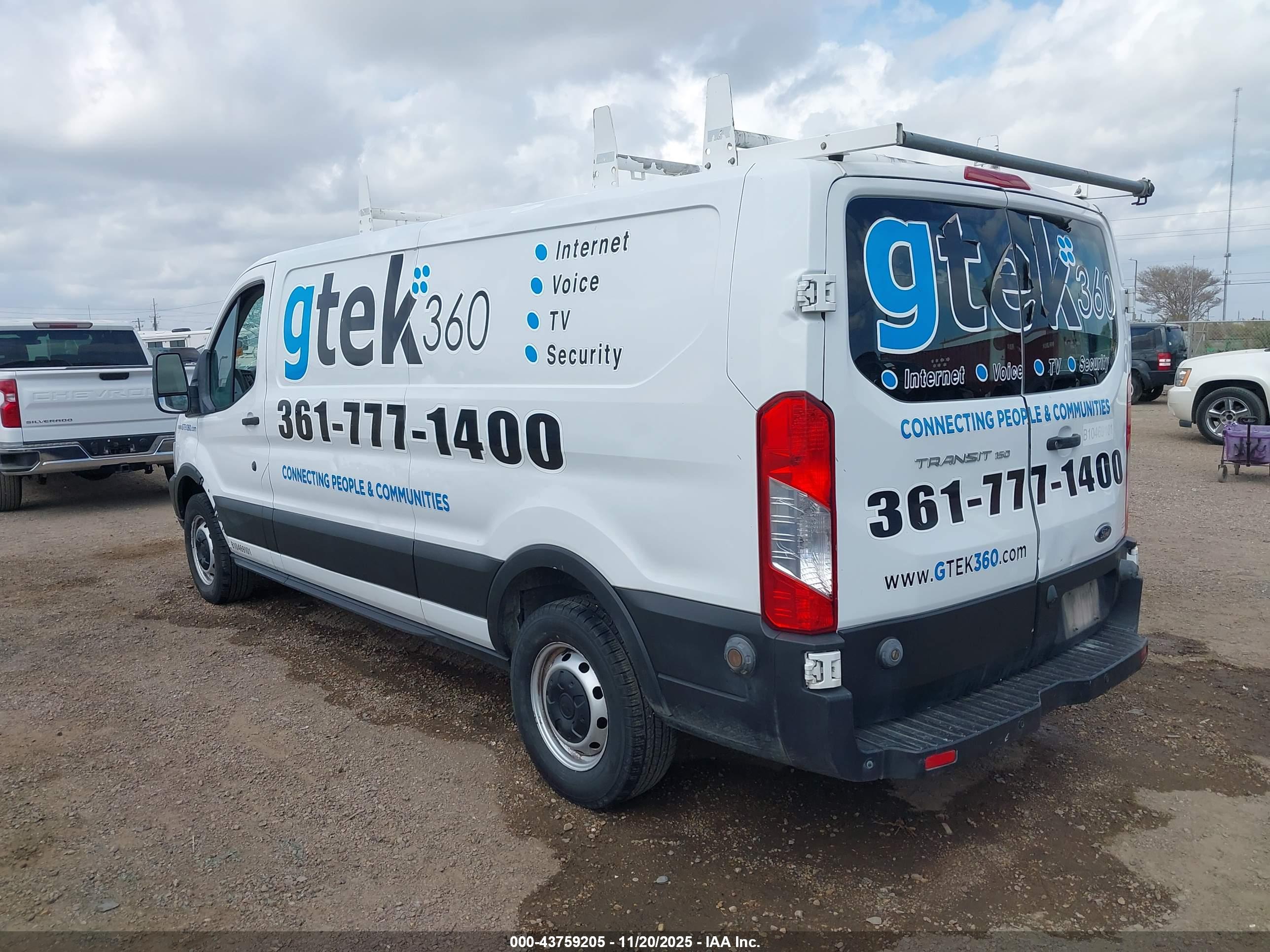 FORD TRANSIT-150 image 3