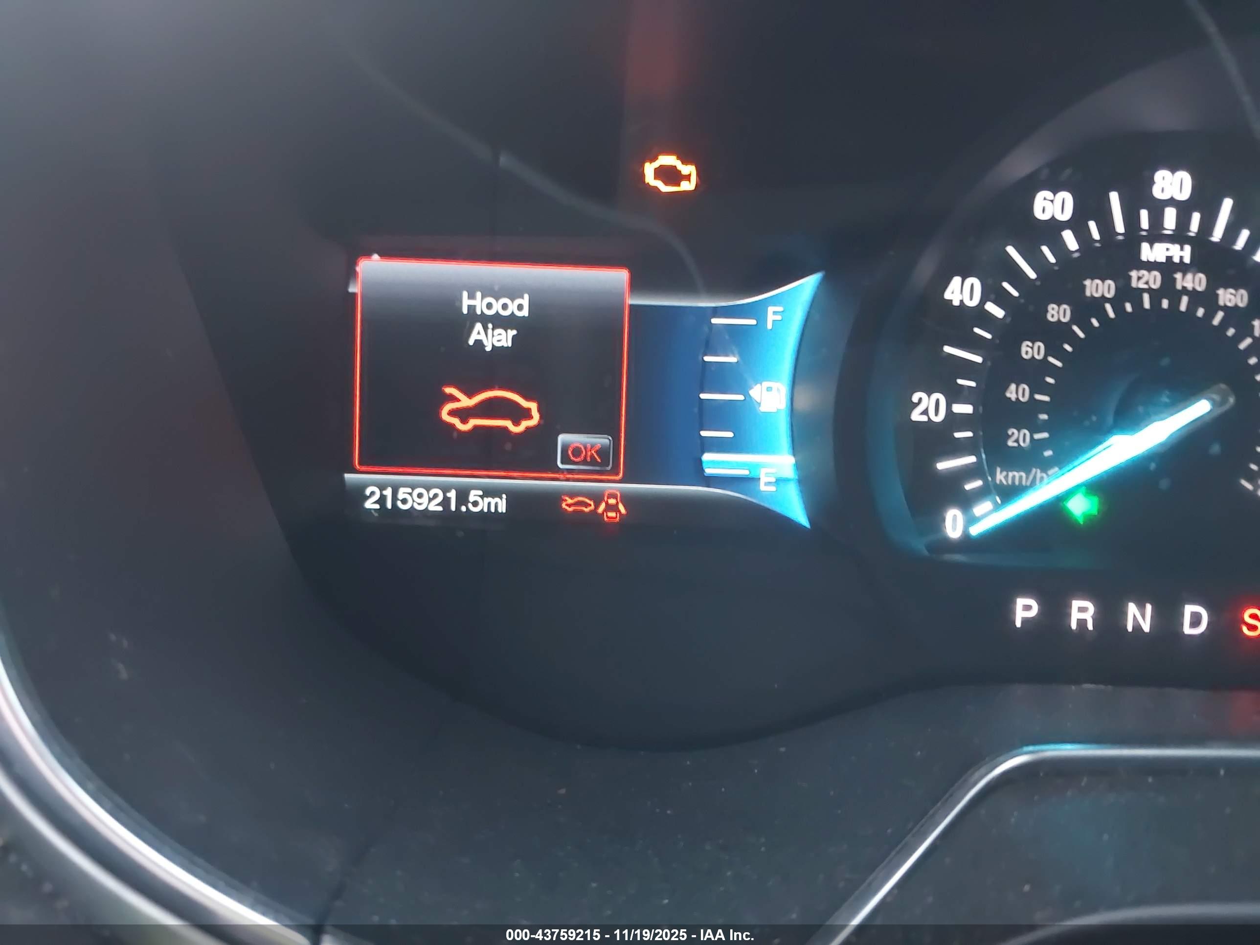 FORD FUSION image 7