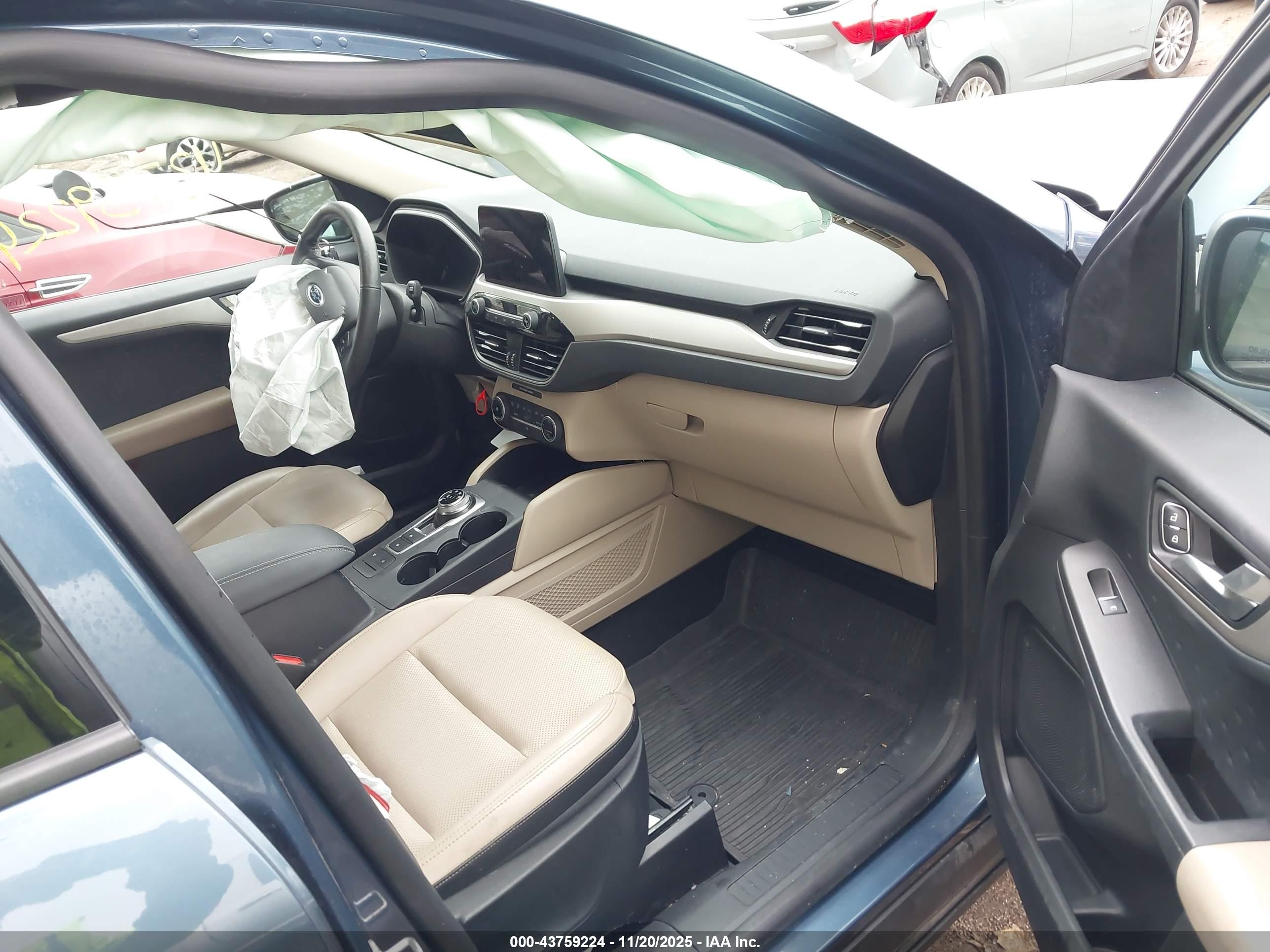 FORD ESCAPE image 5