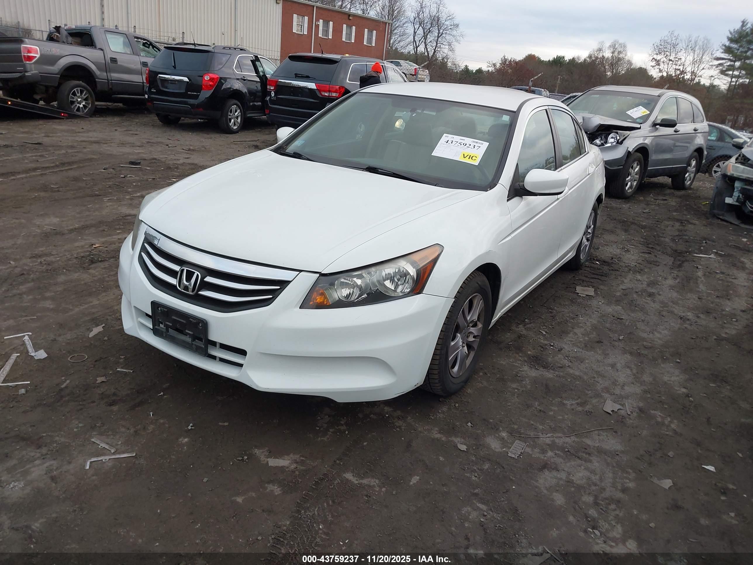 HONDA ACCORD image 2