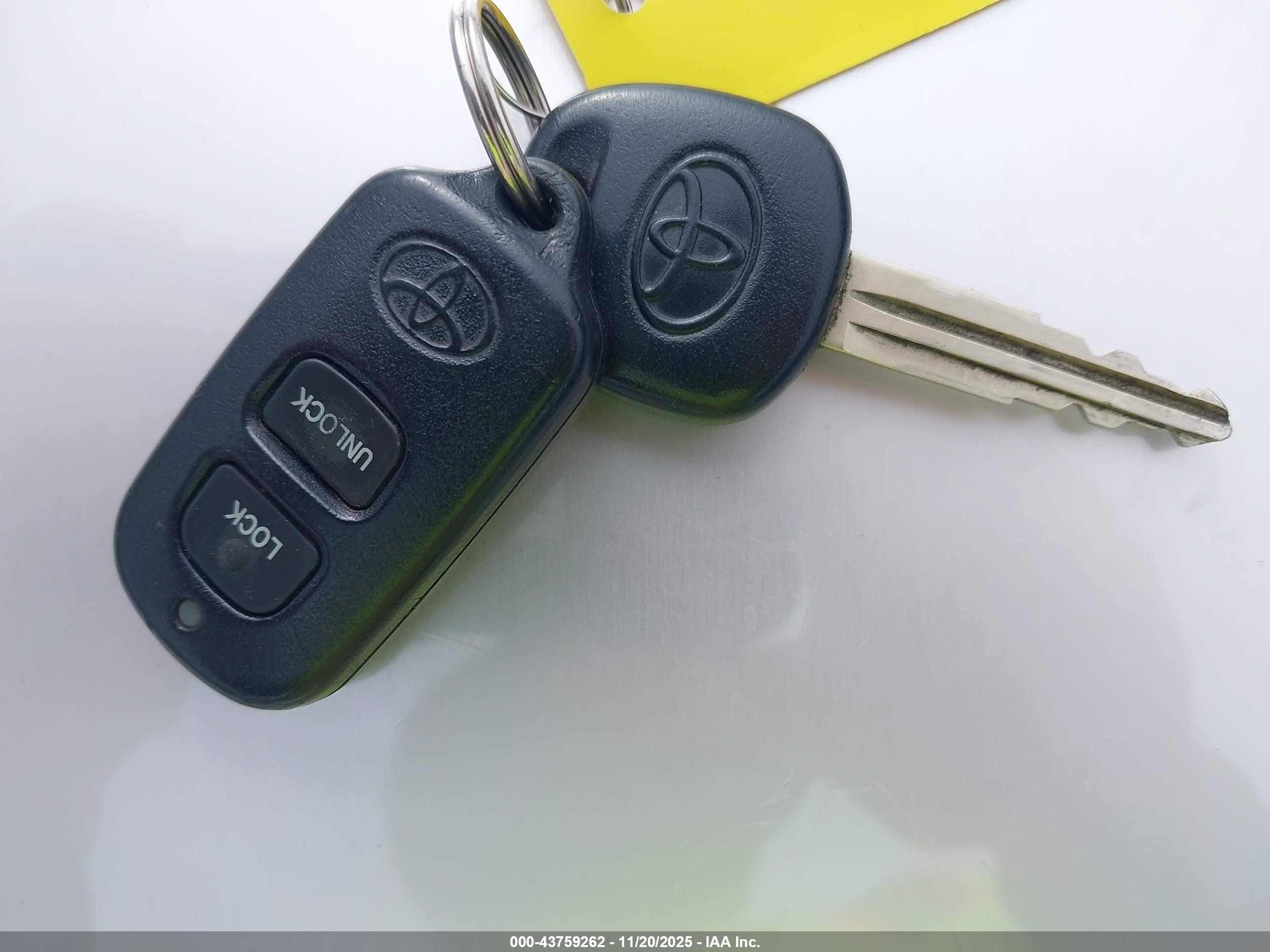 TOYOTA MR2 image 11