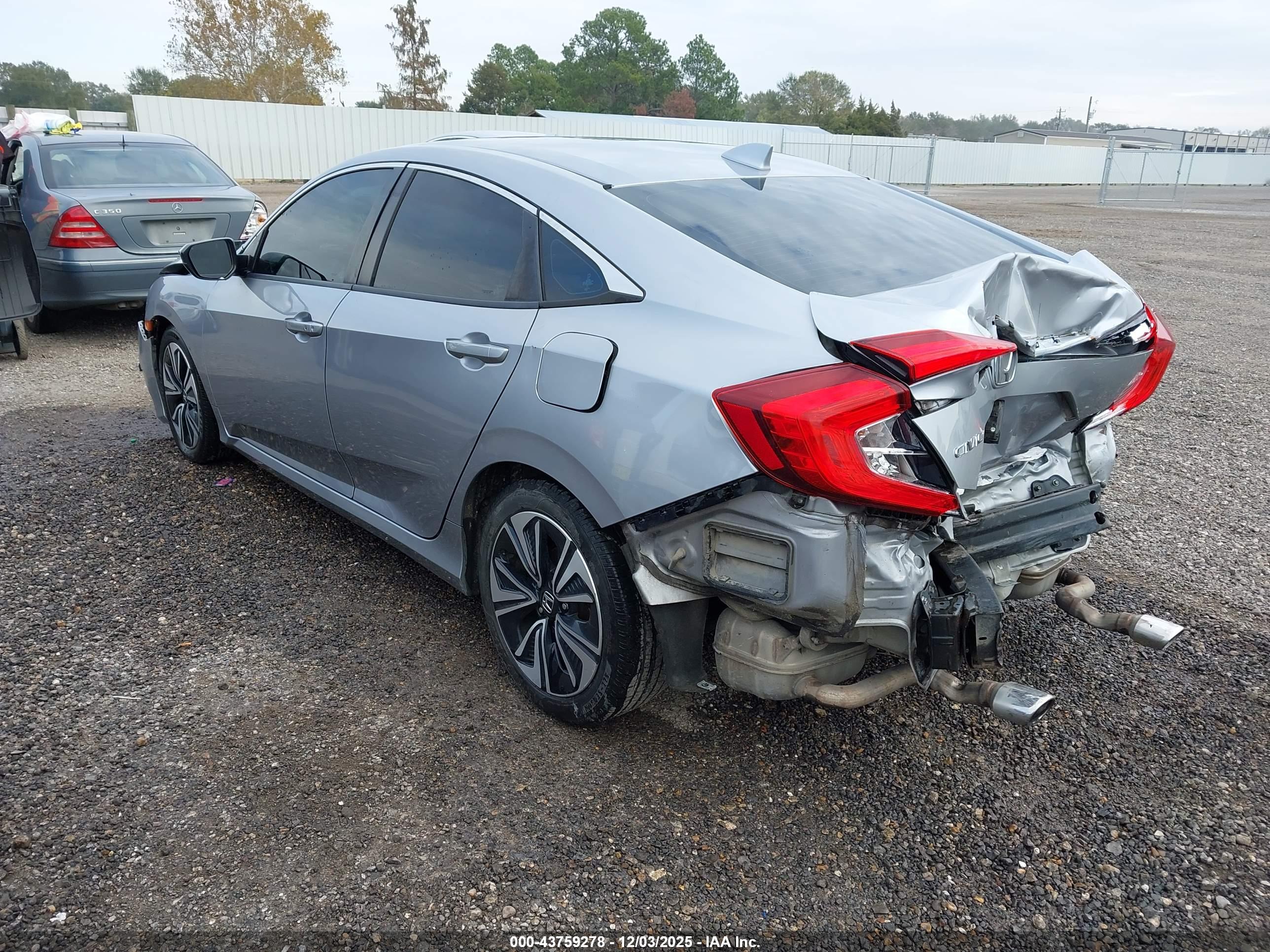 HONDA CIVIC image 3