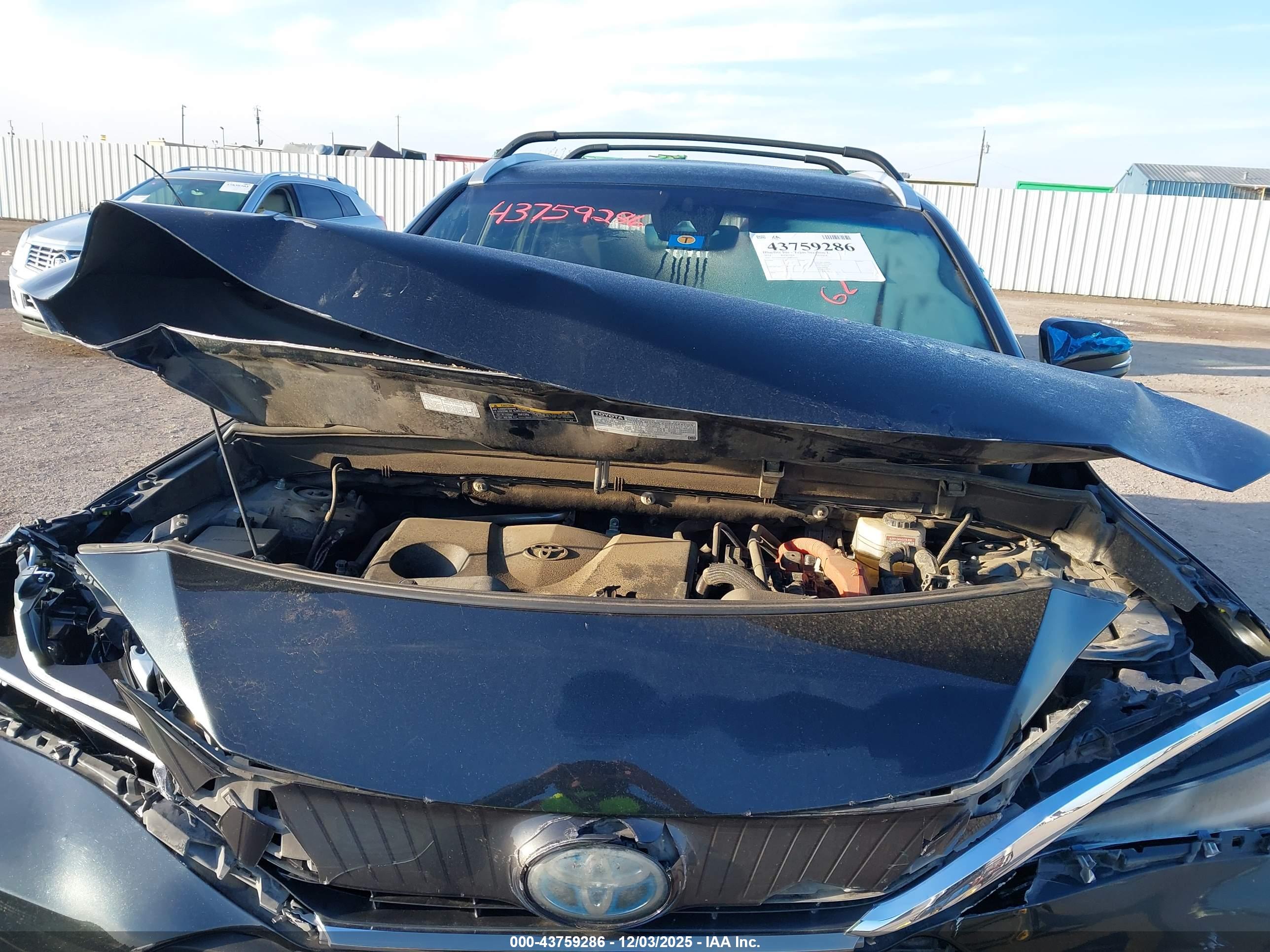 TOYOTA VENZA image 10