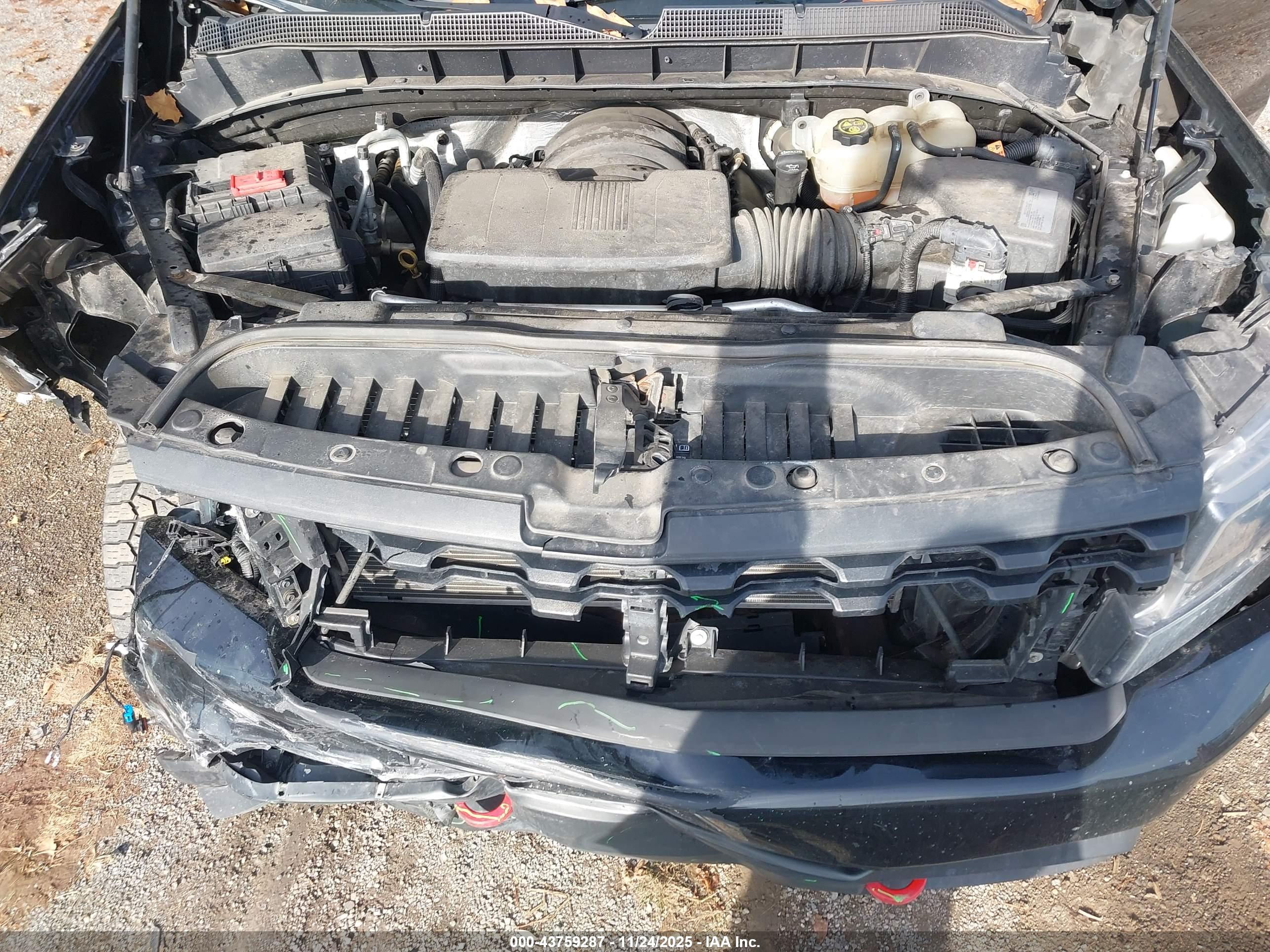 CHEVROLET SILVERADO image 10